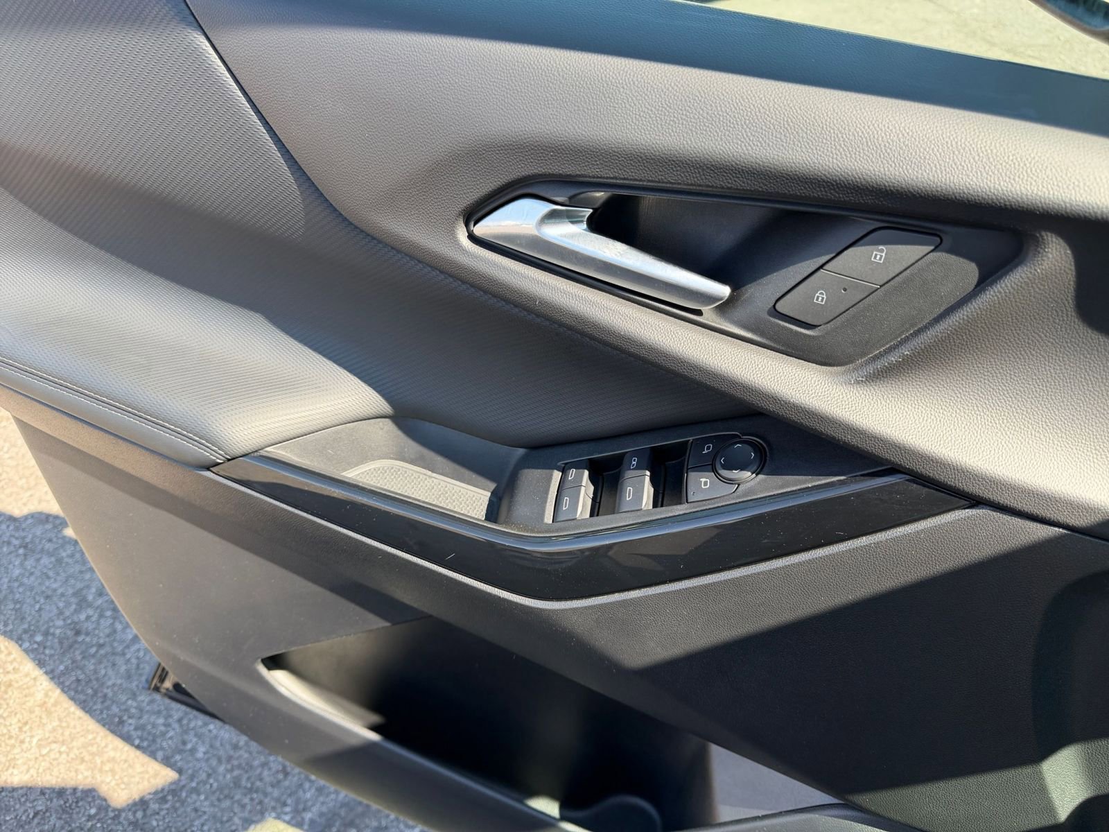 Thumbnail: 2025 Chevrolet Equinox - 18