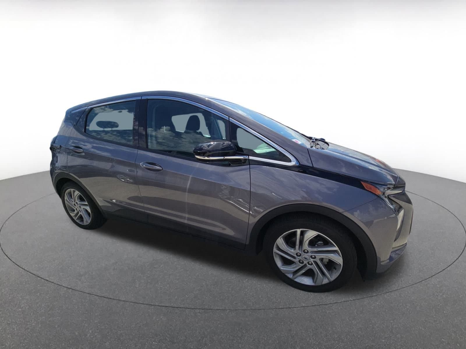 Thumbnail: 2023 Chevrolet Bolt EV - 2
