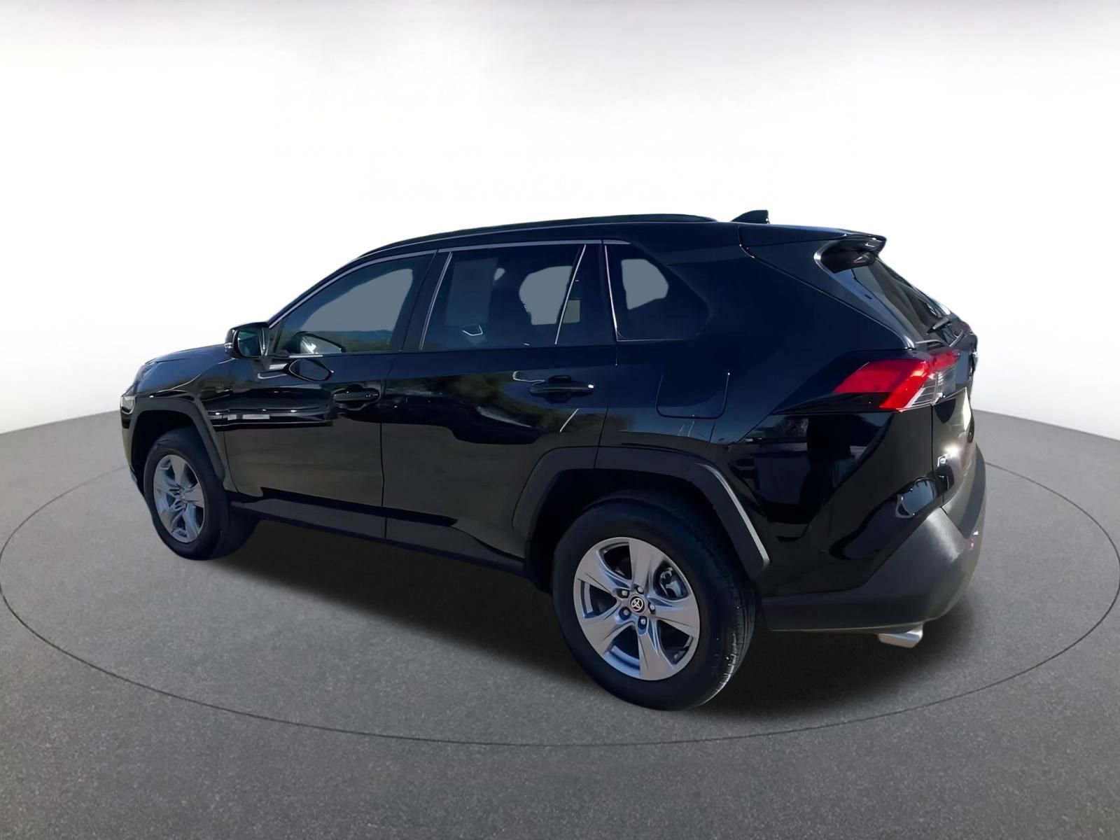 Thumbnail: 2025 Toyota RAV4 - 10