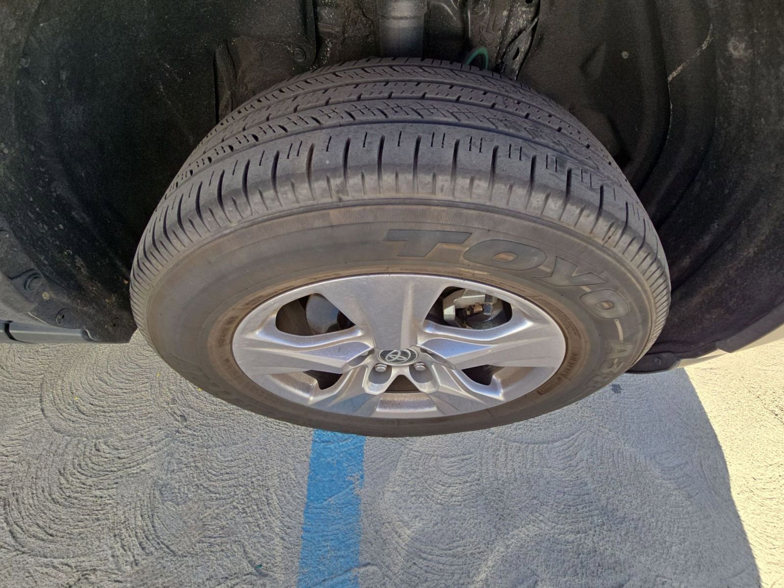 Thumbnail: 2025 Toyota RAV4 - 10