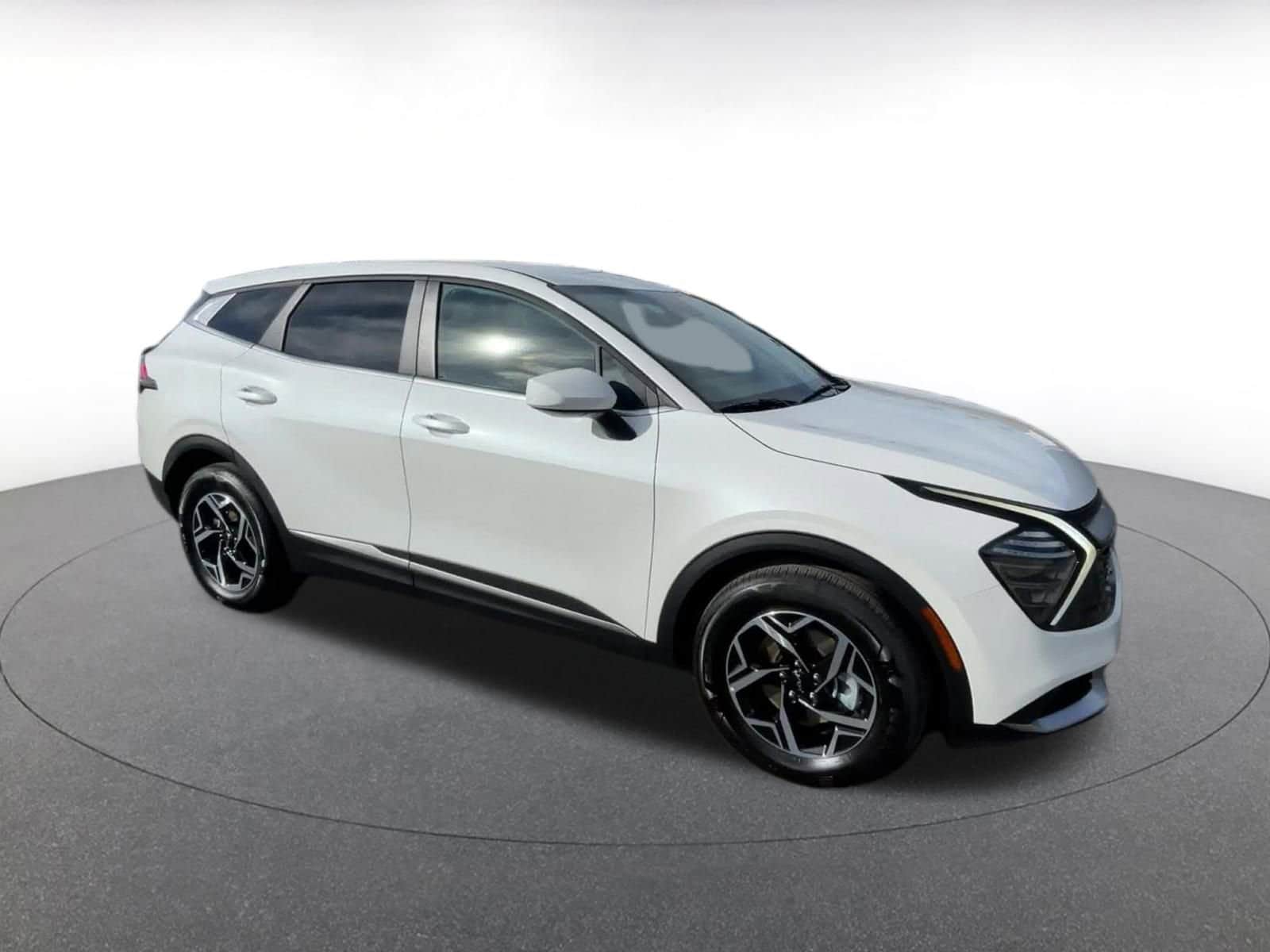 Thumbnail: 2025 Kia Sportage - 2