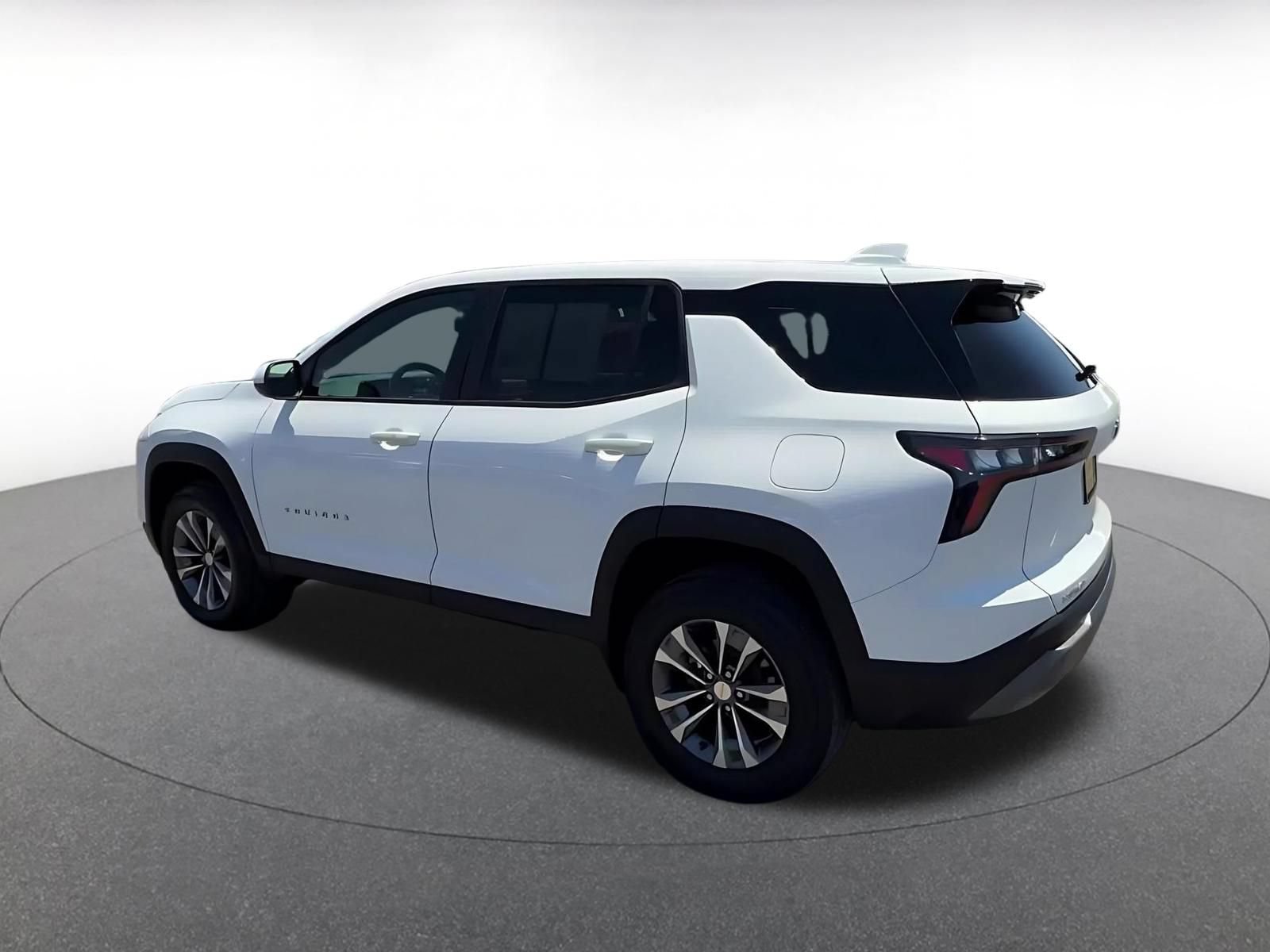 Thumbnail: 2025 Chevrolet Equinox - 10