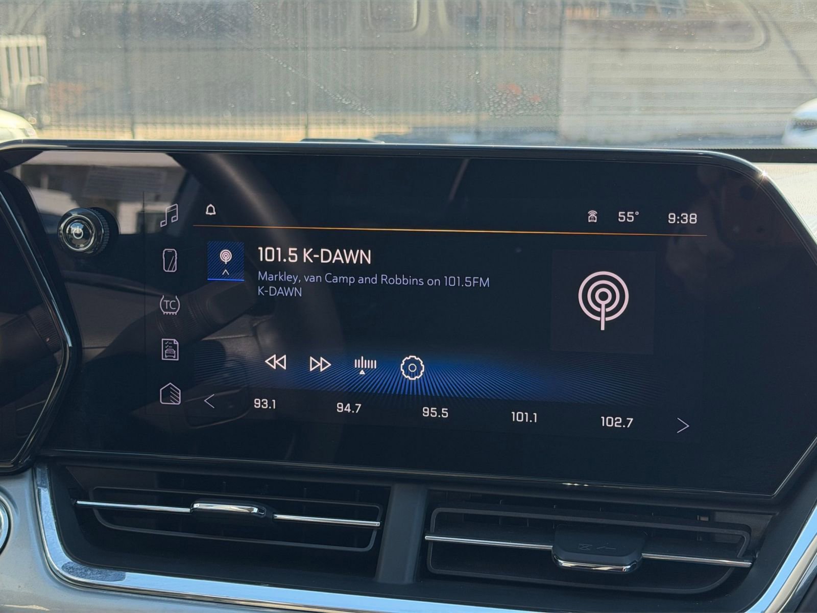 Thumbnail: 2025 Chevrolet Trax - 20