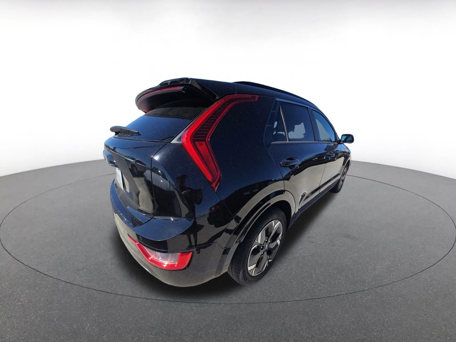 Thumbnail: 2023 Kia Niro - 9