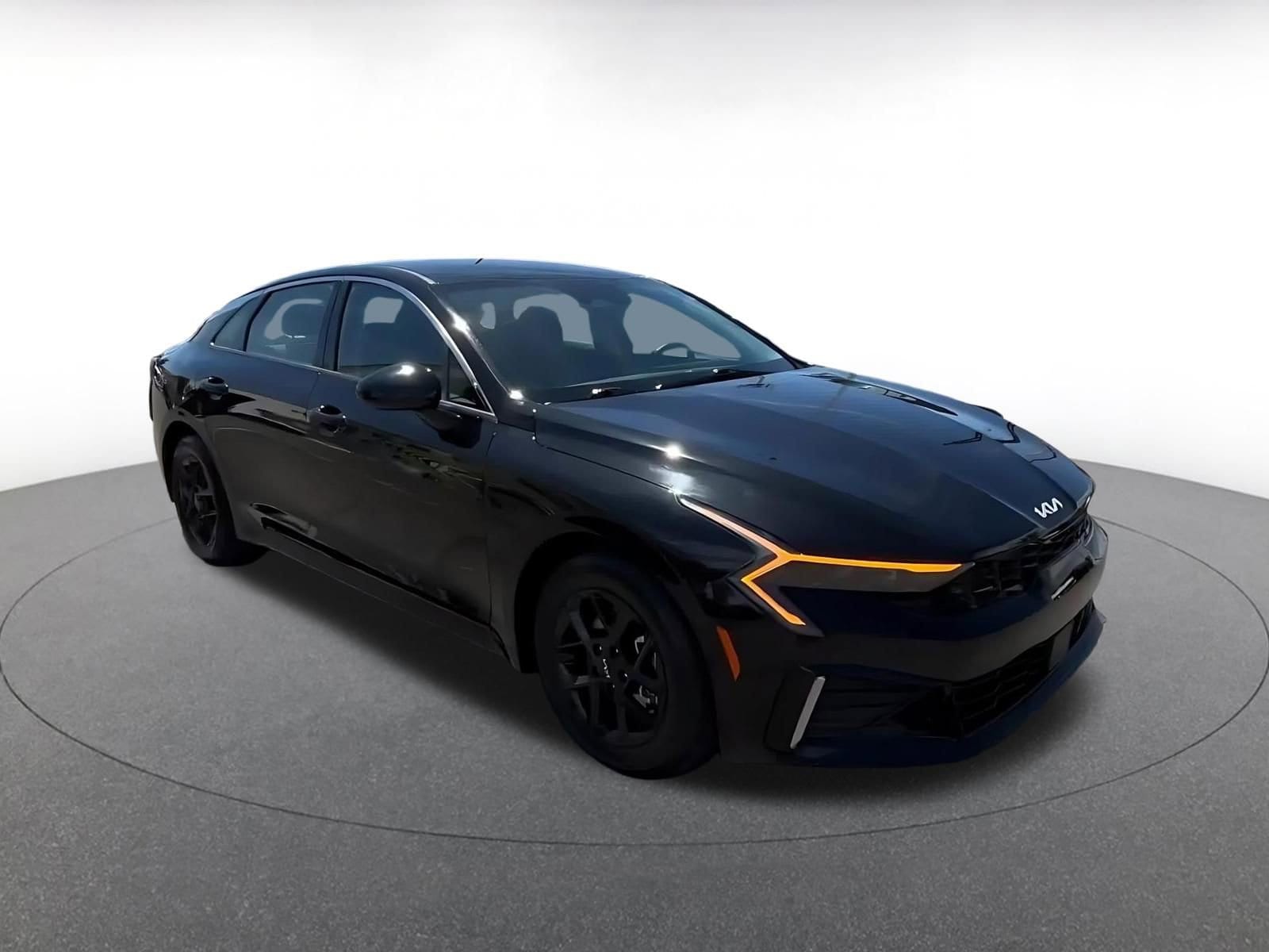 Thumbnail: 2025 Kia K5 - 2