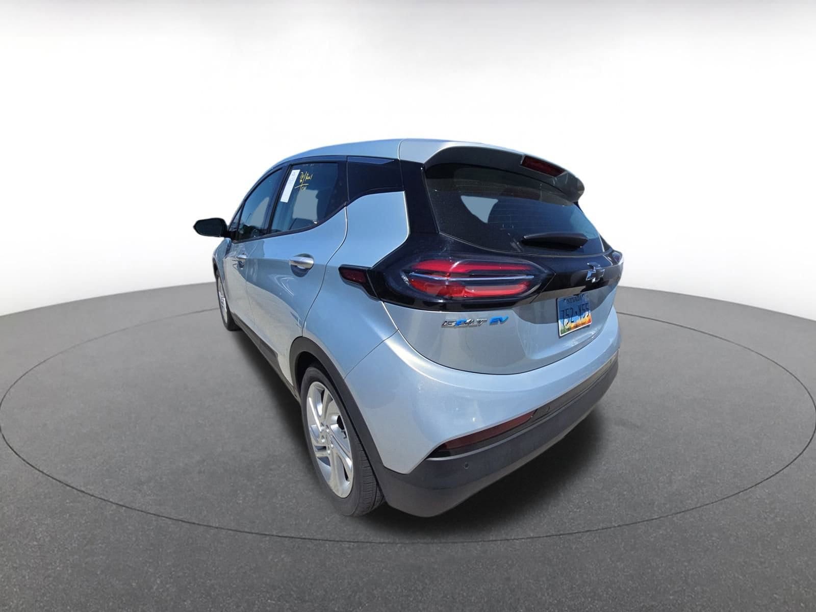Thumbnail: 2023 Chevrolet Bolt EV - 8