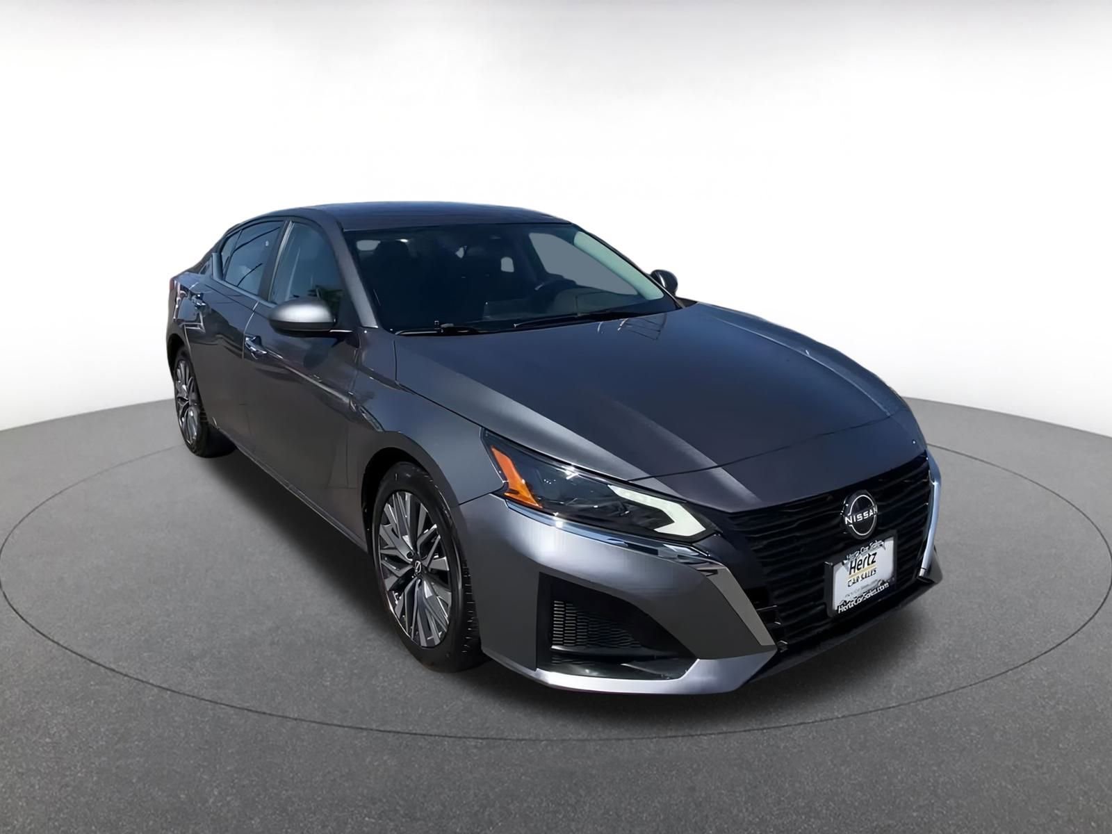 Thumbnail: 2023 Nissan Altima - 3