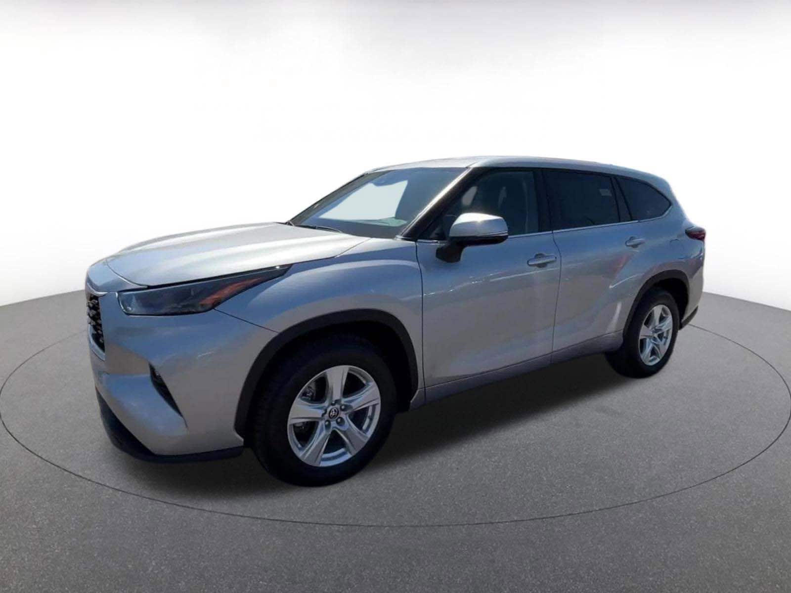 Thumbnail: 2025 Toyota Highlander - 8