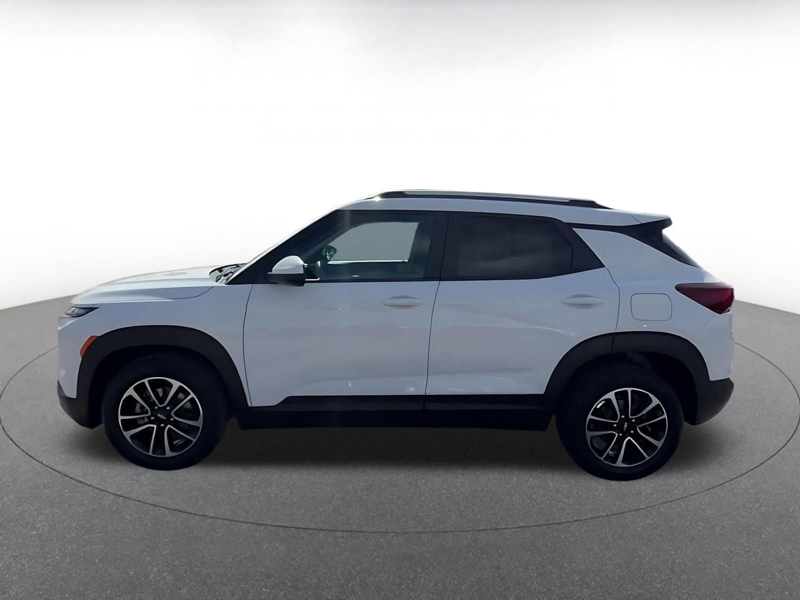 Thumbnail: 2025 Chevrolet TrailBlazer - 9