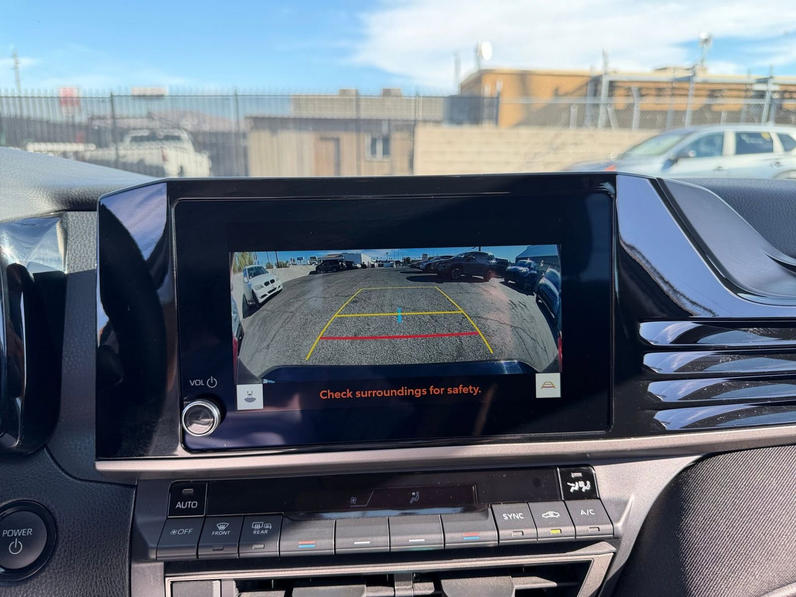 Thumbnail: 2025 Toyota Camry - 17