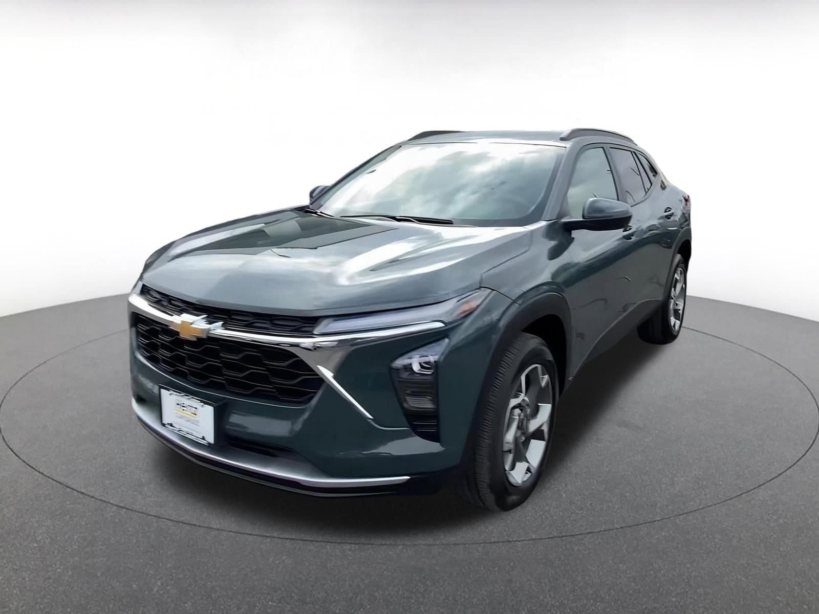 Thumbnail: 2025 Chevrolet Trax - 7