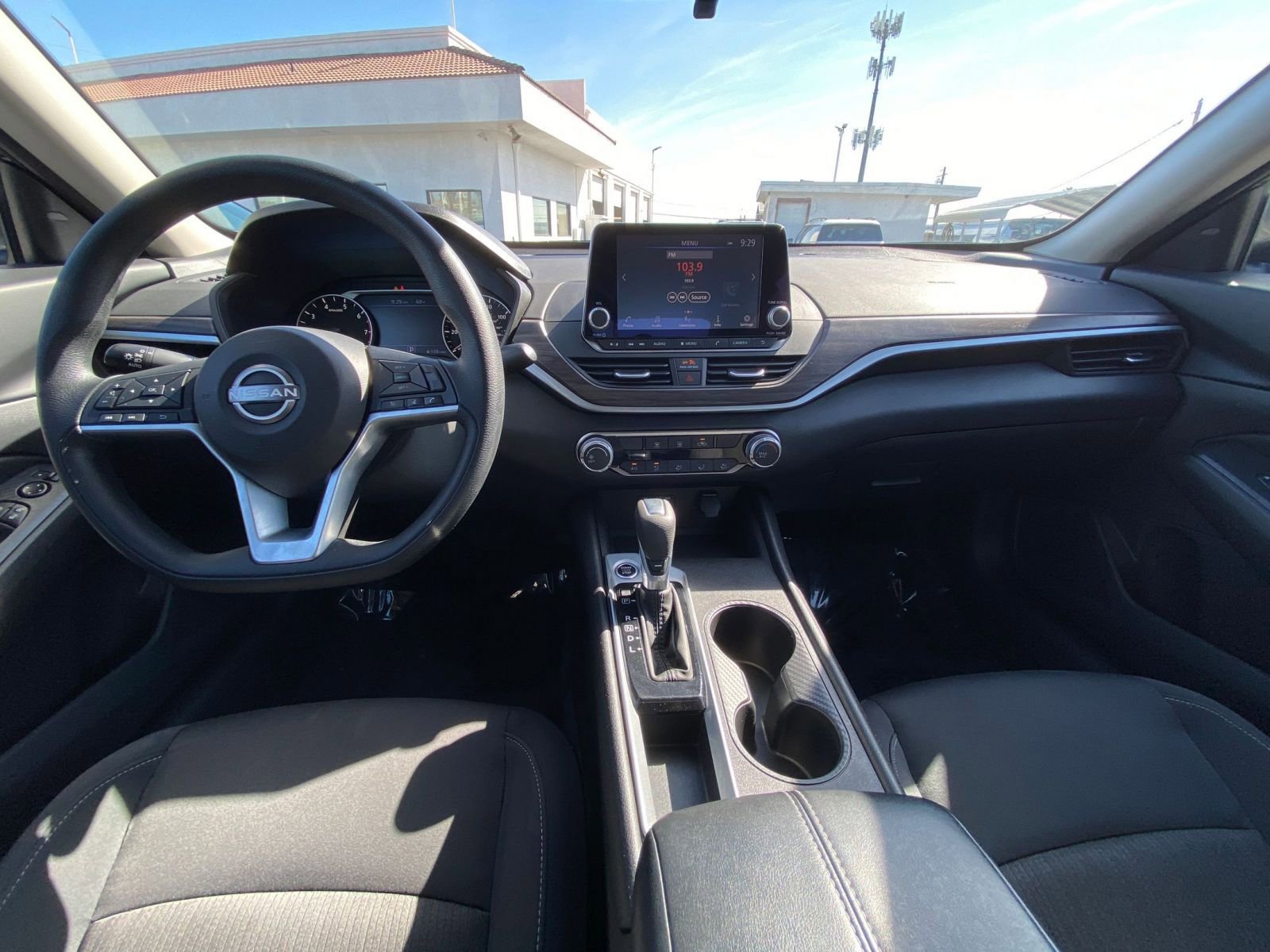 Thumbnail: 2025 Nissan Altima - 33