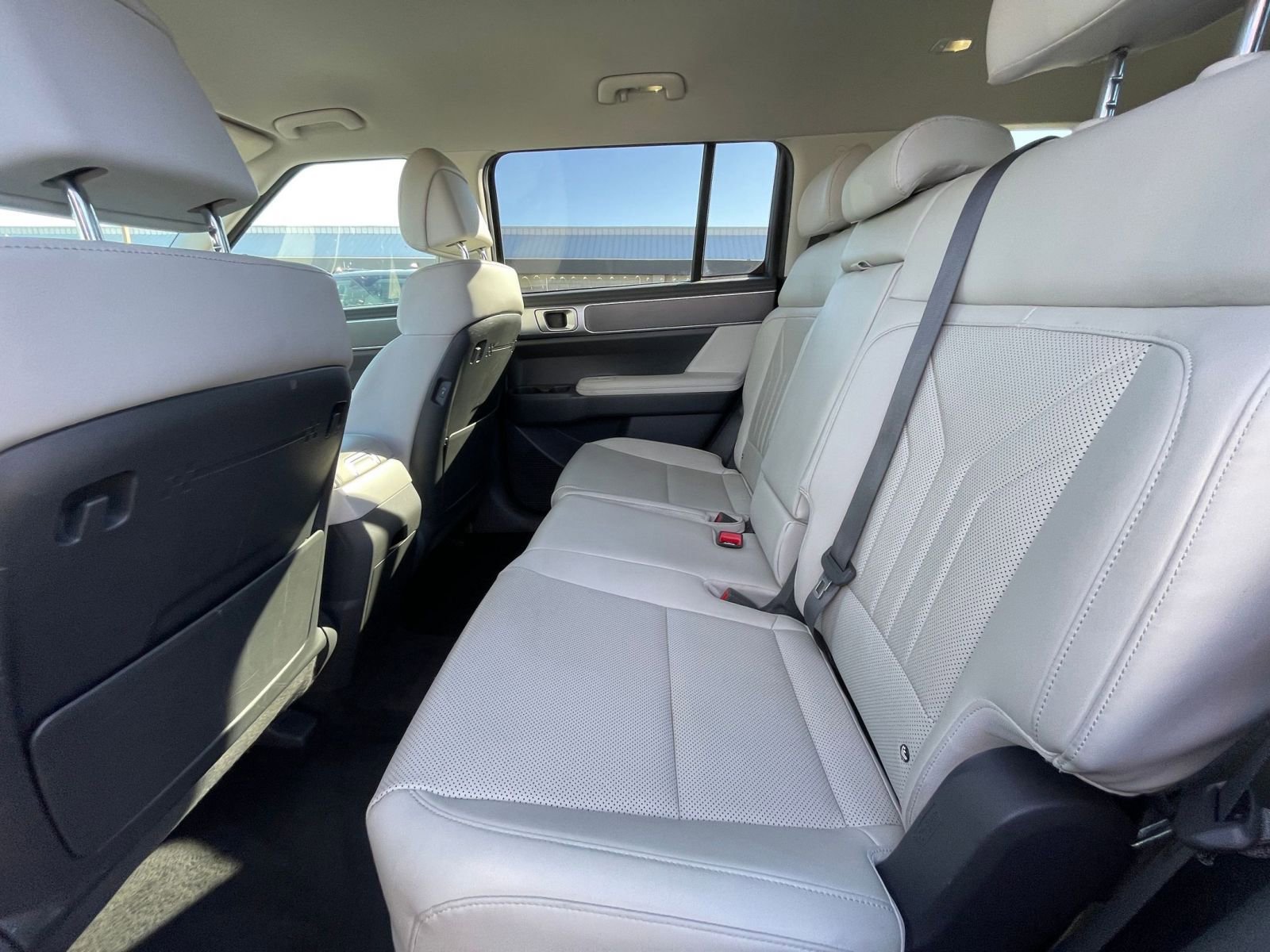 Thumbnail: 2025 Hyundai Santa Fe - 27