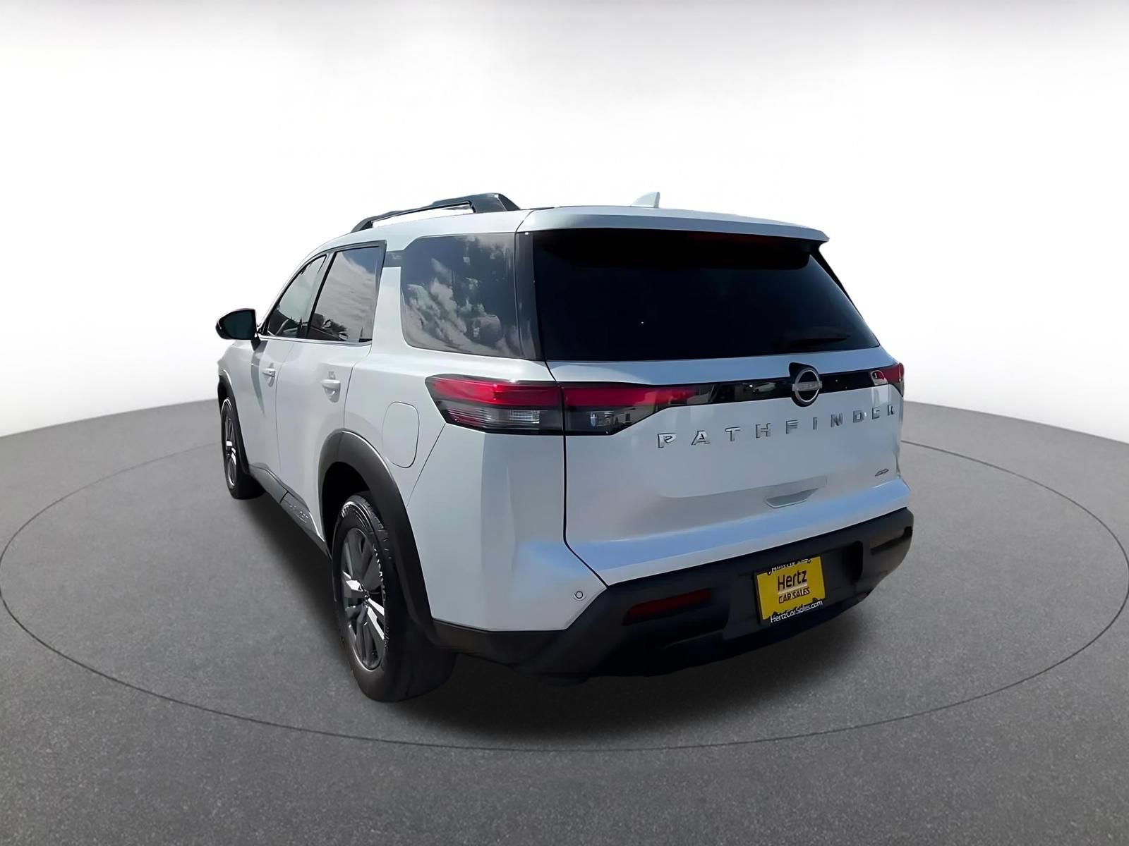 Thumbnail: 2025 Nissan Pathfinder - 10
