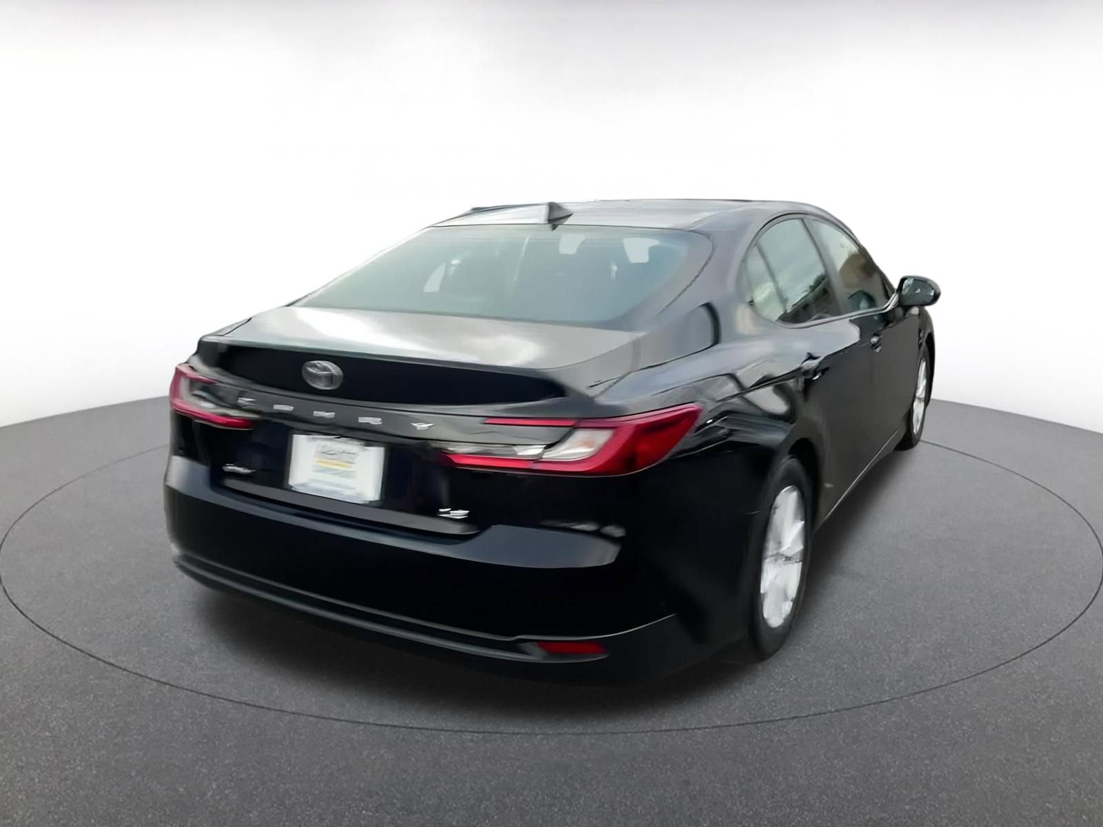 Thumbnail: 2025 Toyota Camry - 14