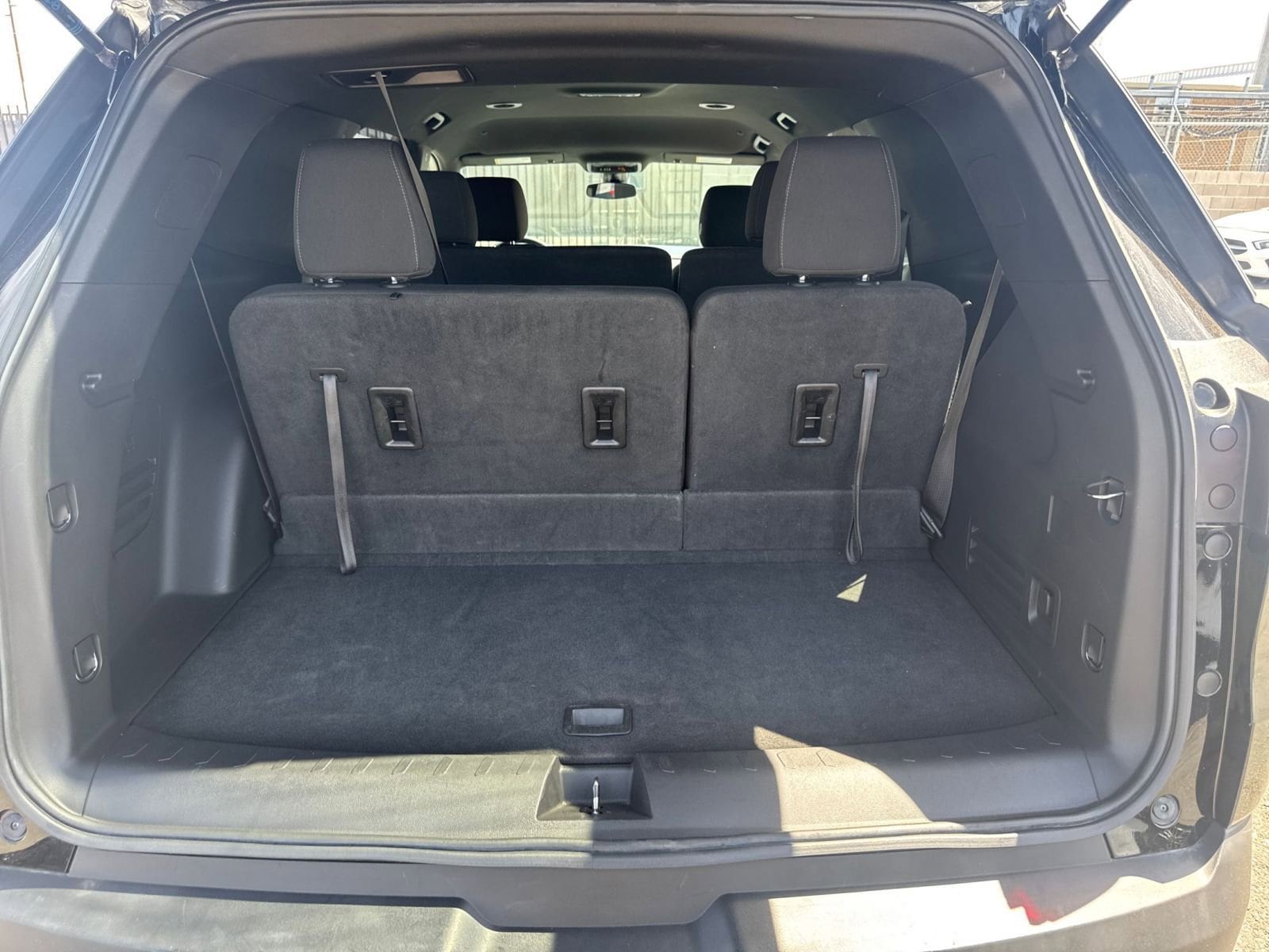 2023 Chevrolet Traverse LT 18