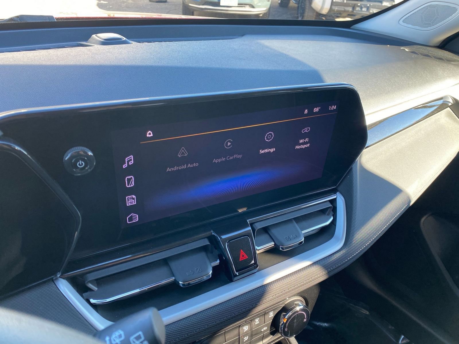 Thumbnail: 2025 Chevrolet TrailBlazer - 18