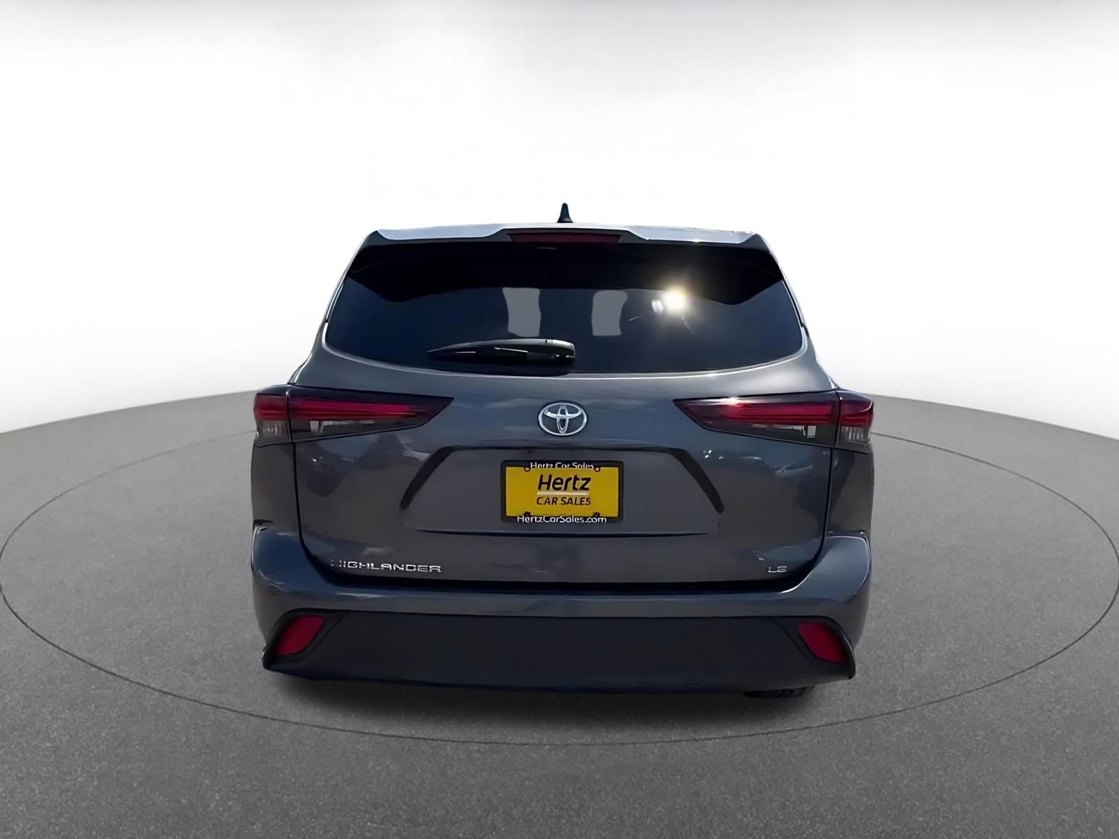 Thumbnail: 2025 Toyota Highlander - 12