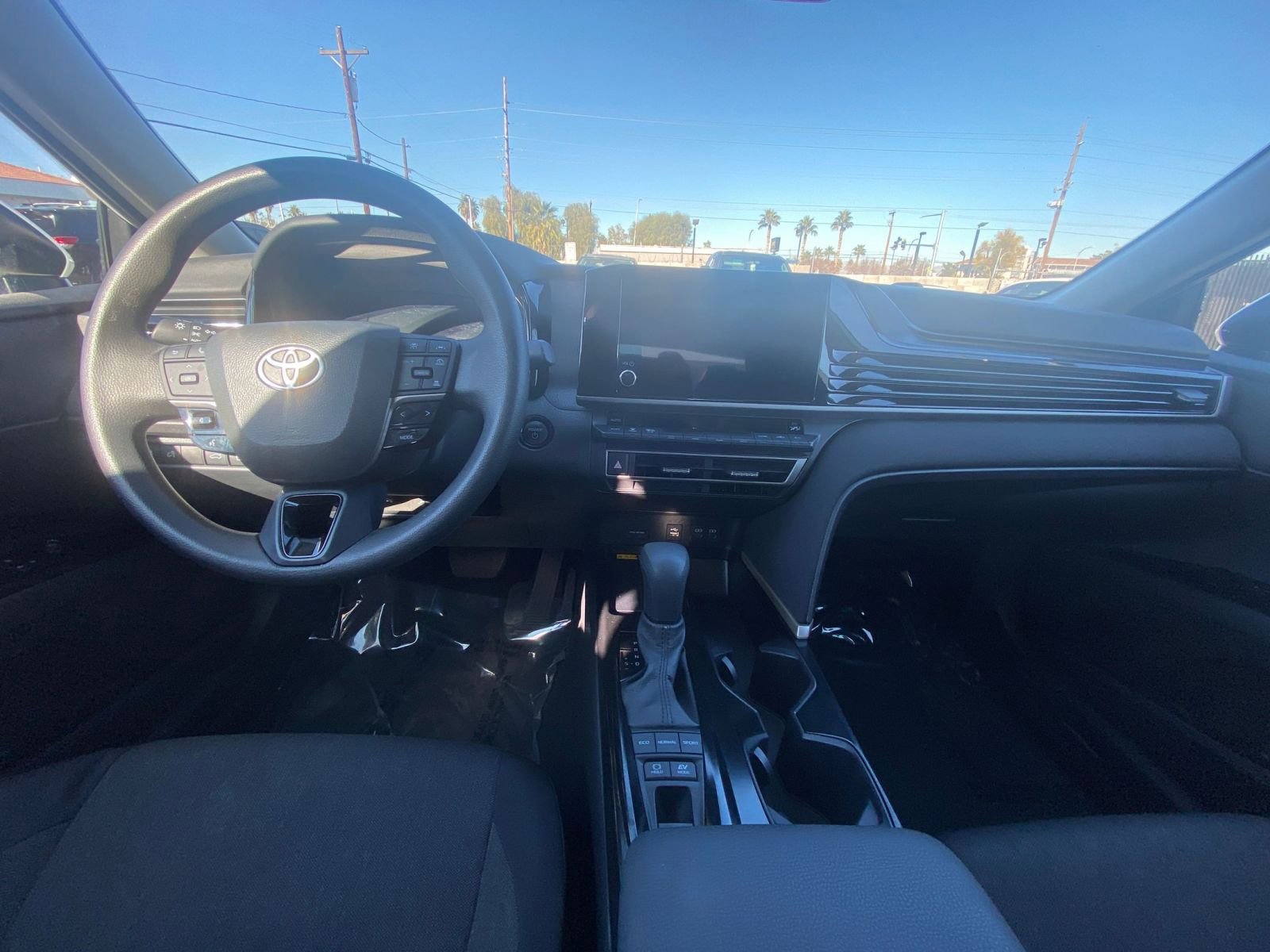 Thumbnail: 2025 Toyota Camry - 33