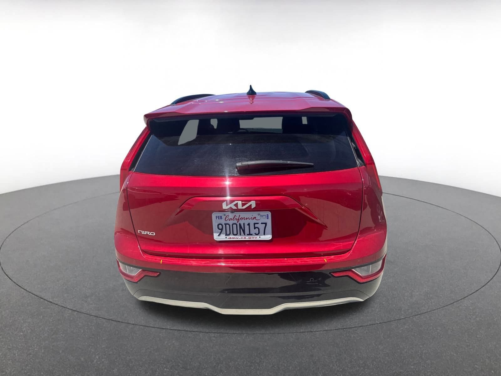 Thumbnail: 2023 Kia Niro - 5