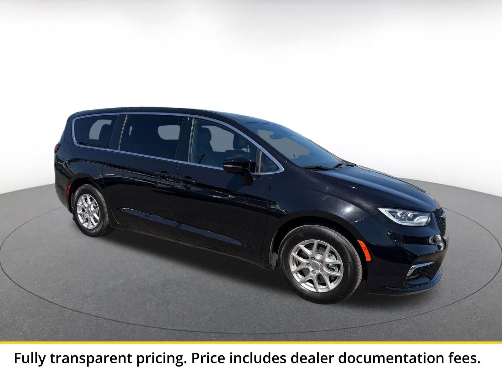 Thumbnail: 2025 Chrysler Pacifica - 1
