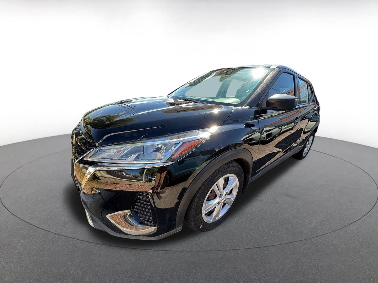 Thumbnail: 2021 Nissan Kicks - 4