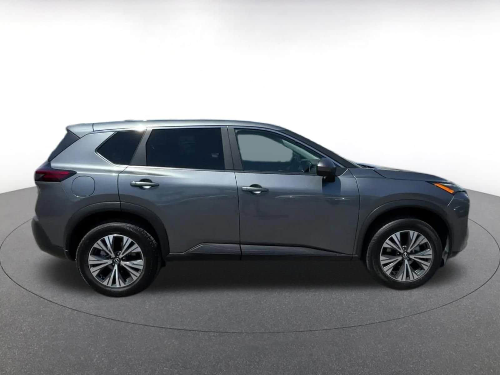 2023 Nissan Rogue SV 16