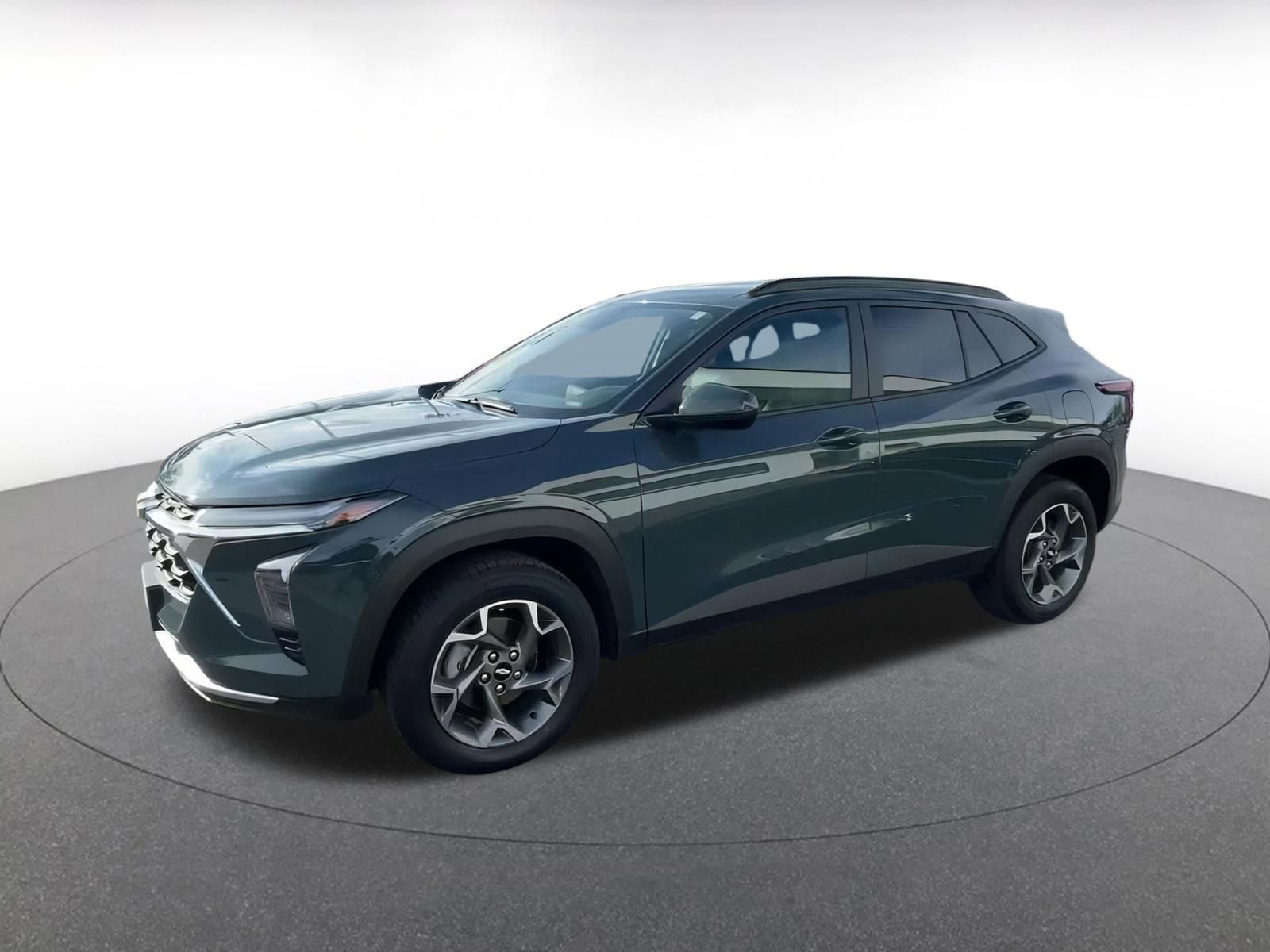 Thumbnail: 2025 Chevrolet Trax - 8