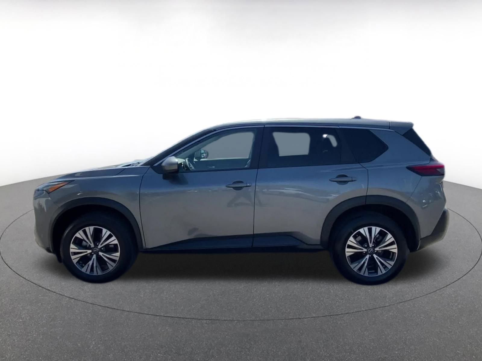 Thumbnail: 2023 Nissan Rogue - 9