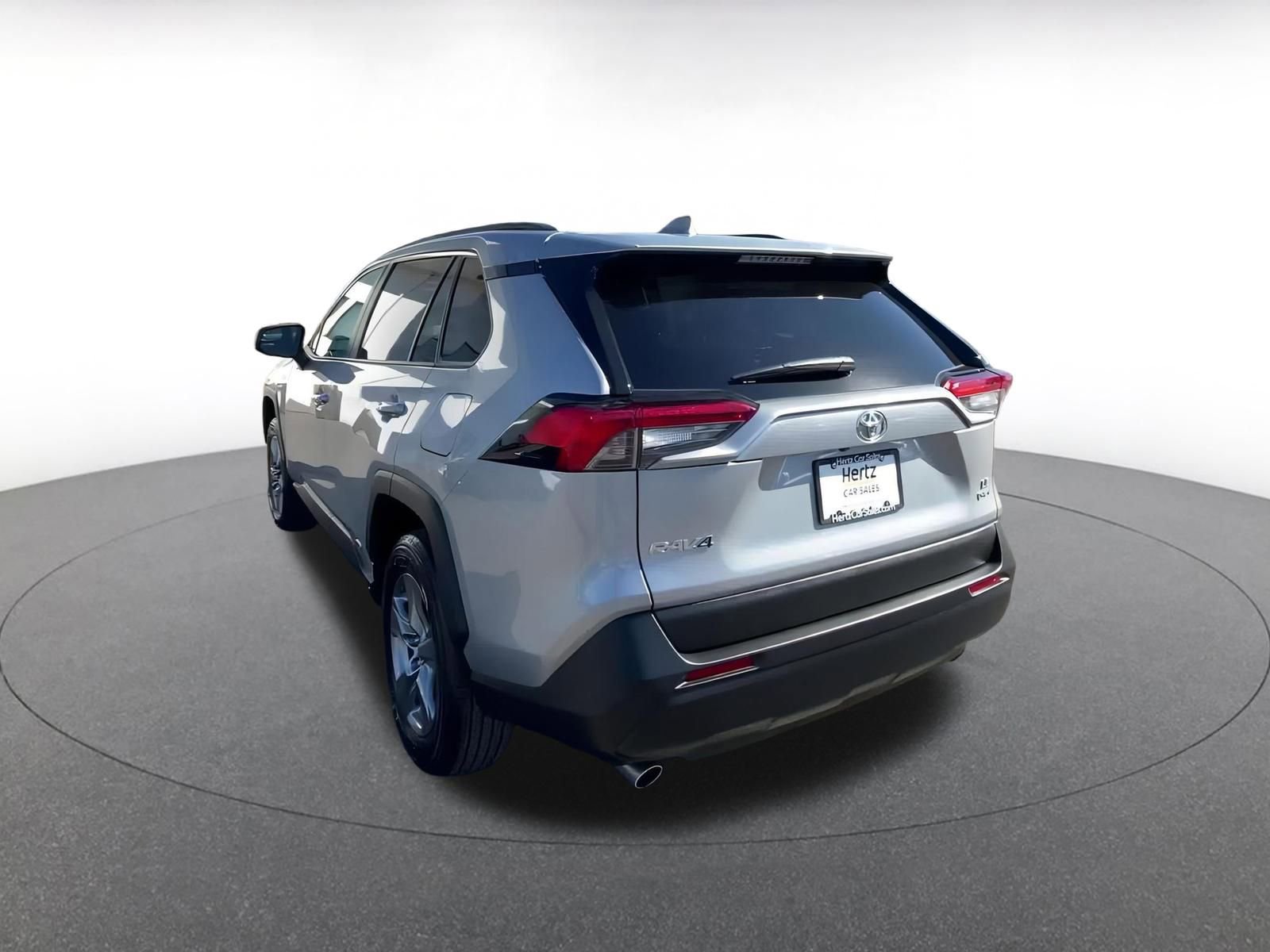 Thumbnail: 2025 Toyota RAV4 - 11