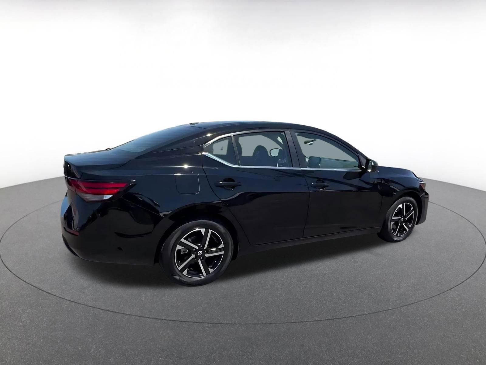 Thumbnail: 2025 Nissan Sentra - 15