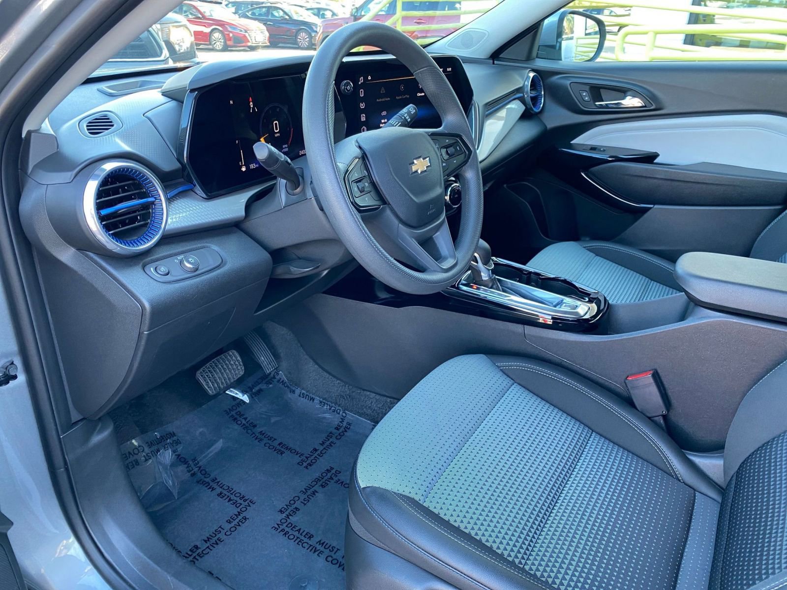 Thumbnail: 2025 Chevrolet Trax - 33