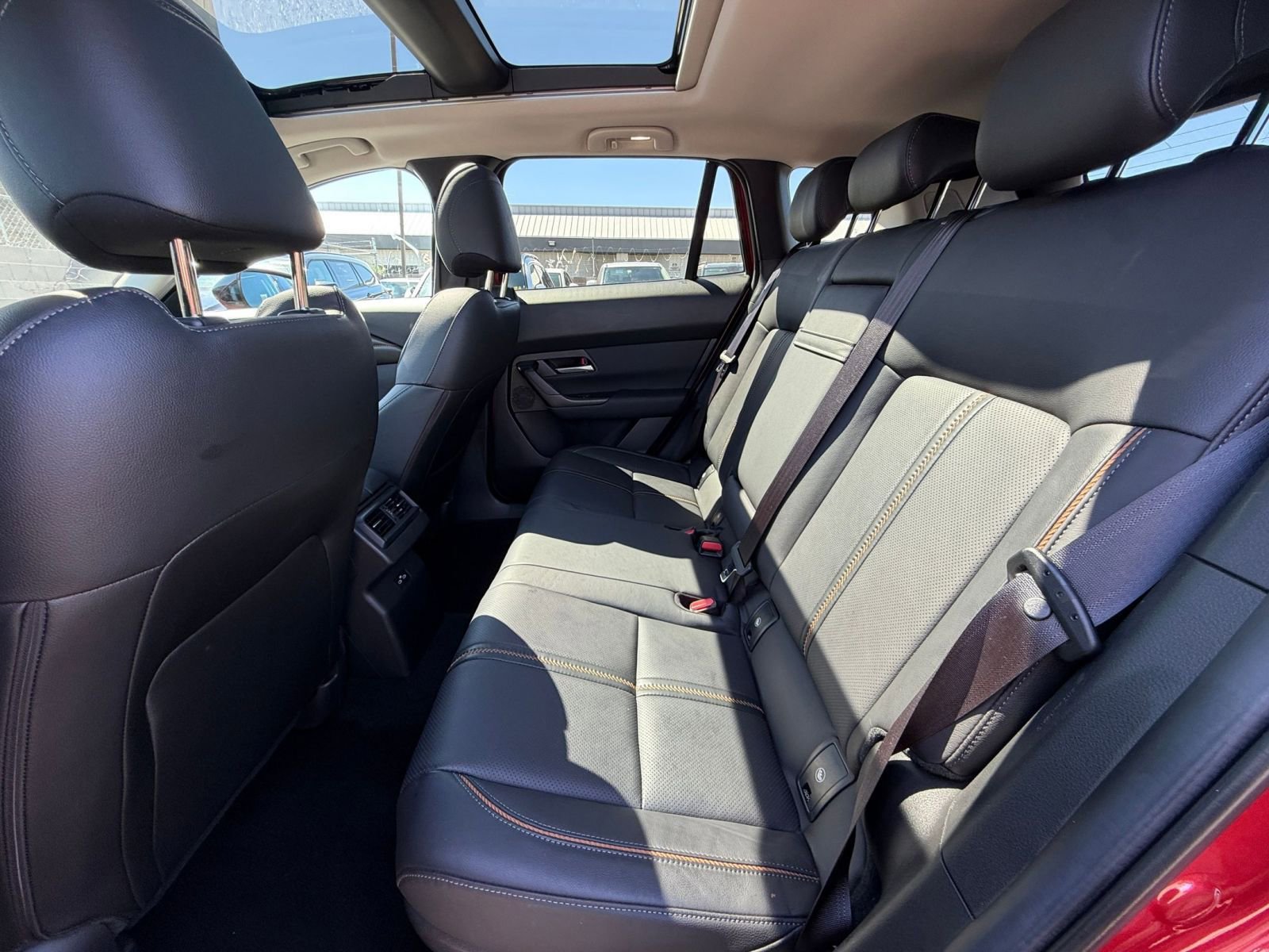 Thumbnail: 2025 Mazda CX-50 - 25