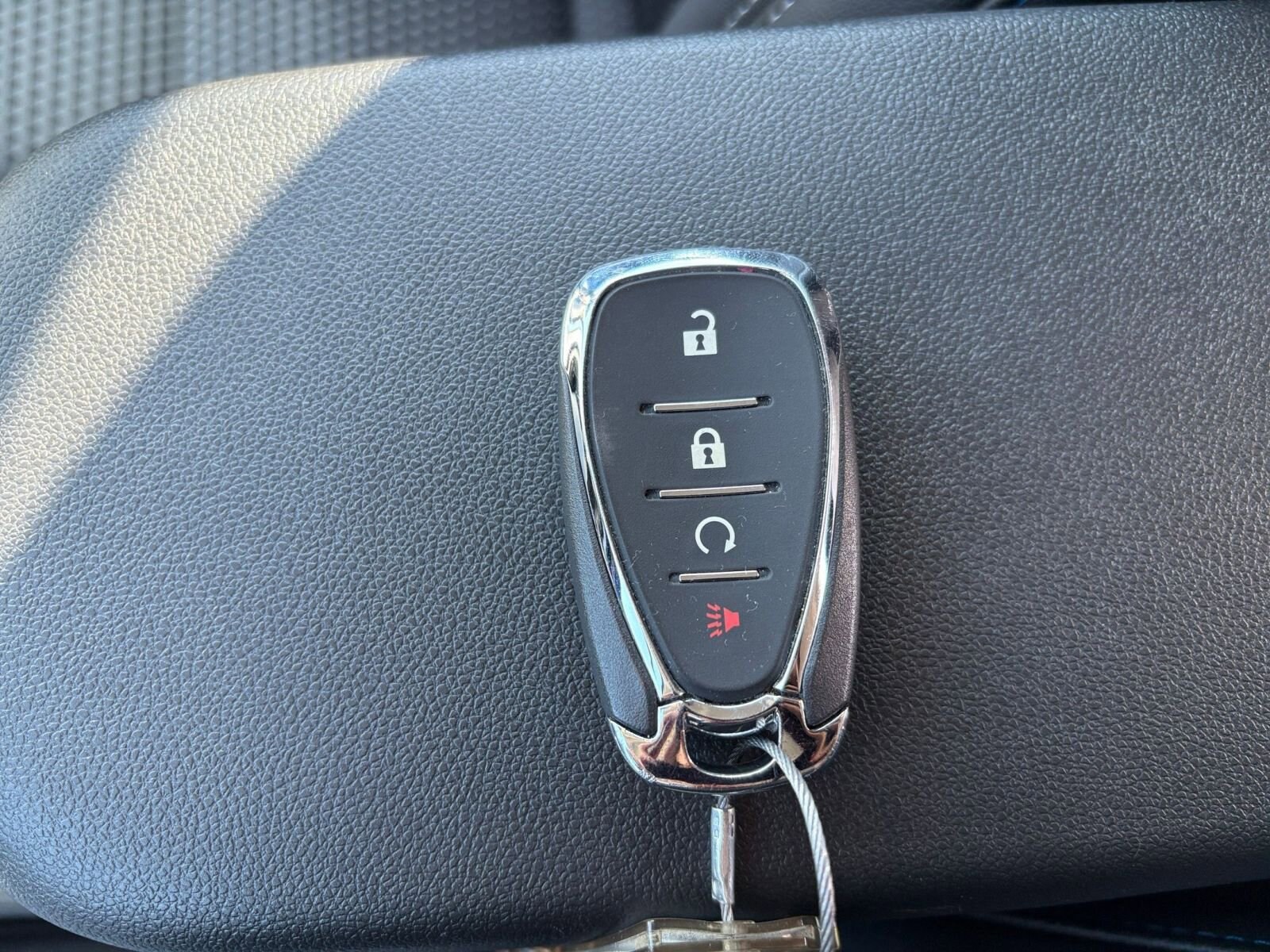 Thumbnail: 2025 Chevrolet Trax - 23