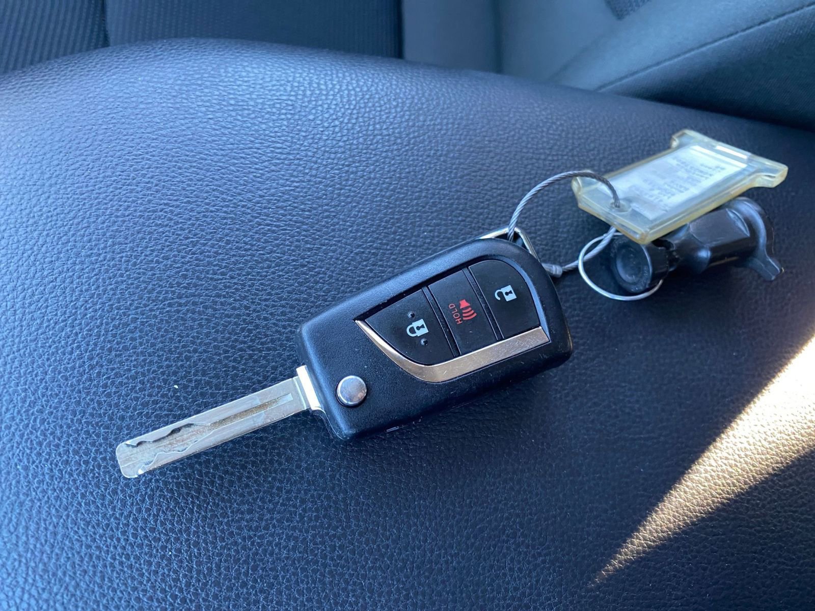 Thumbnail: 2025 Toyota RAV4 - 22