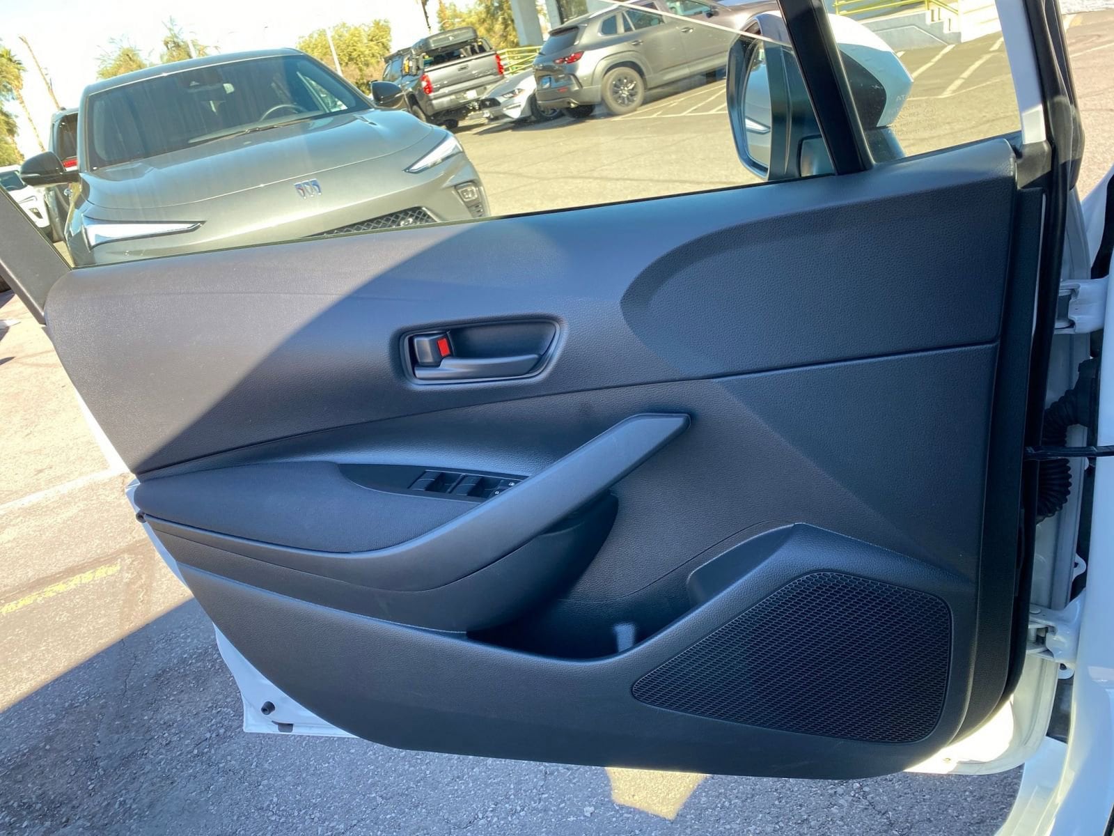 Thumbnail: 2025 Toyota Corolla - 20