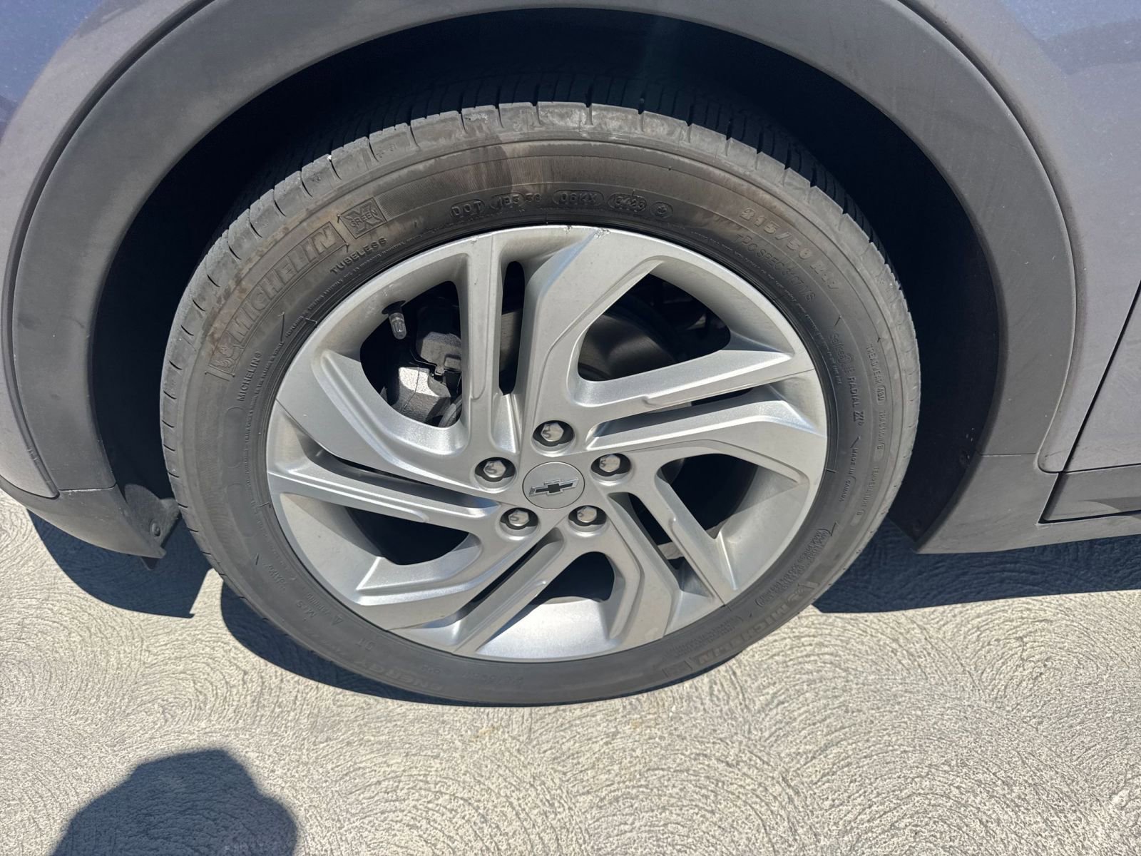 Thumbnail: 2023 Chevrolet Bolt EV - 8