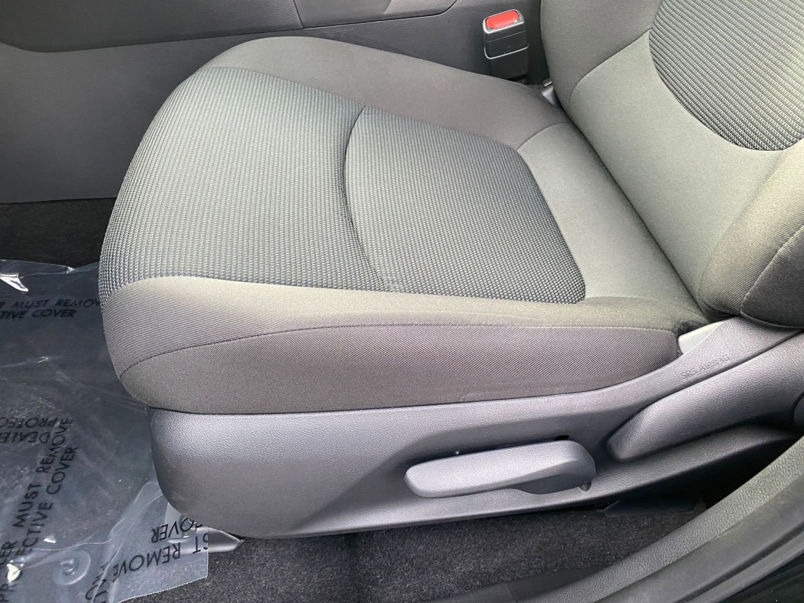 Thumbnail: 2025 Toyota RAV4 - 23