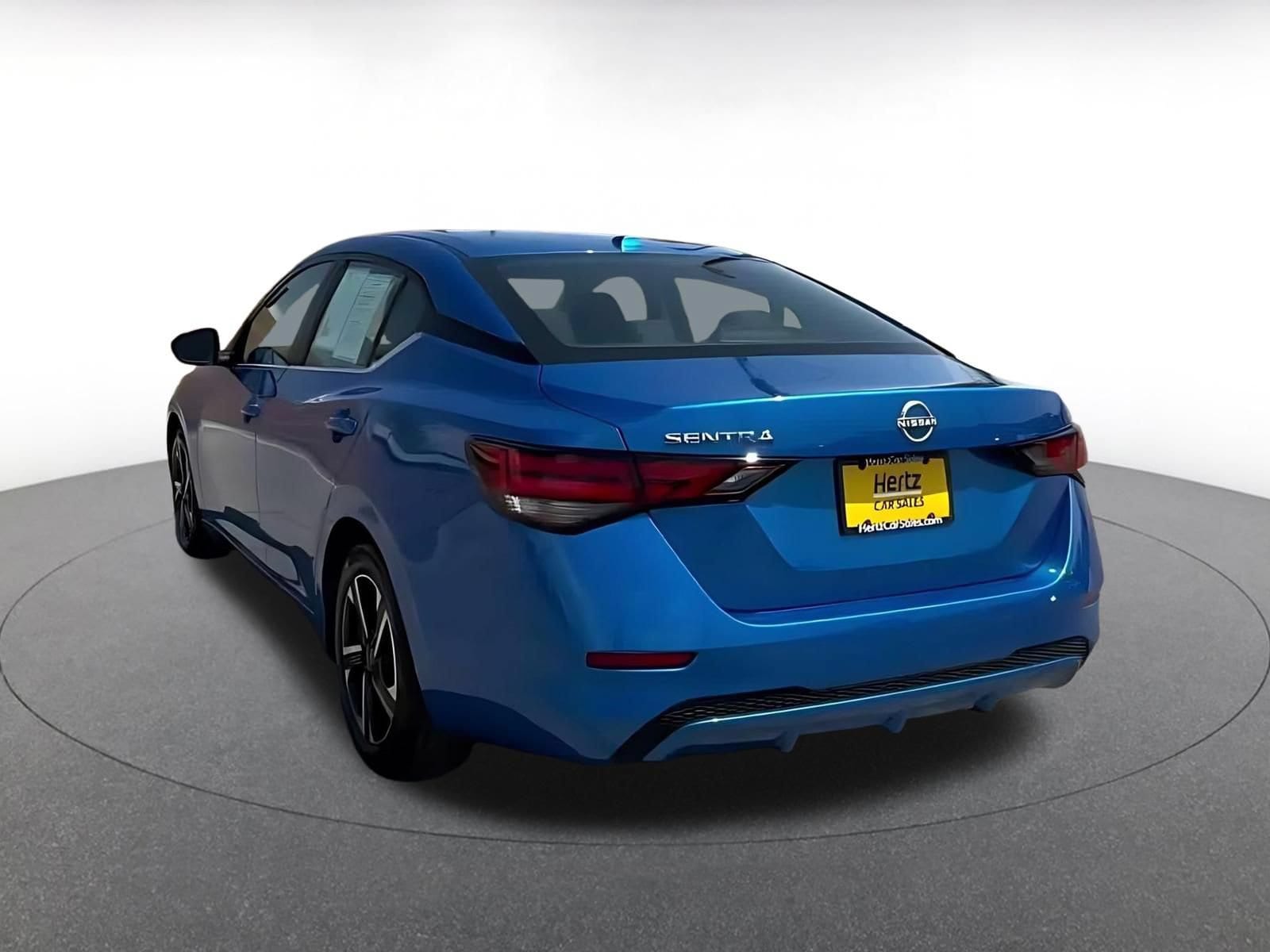 Thumbnail: 2025 Nissan Sentra - 10