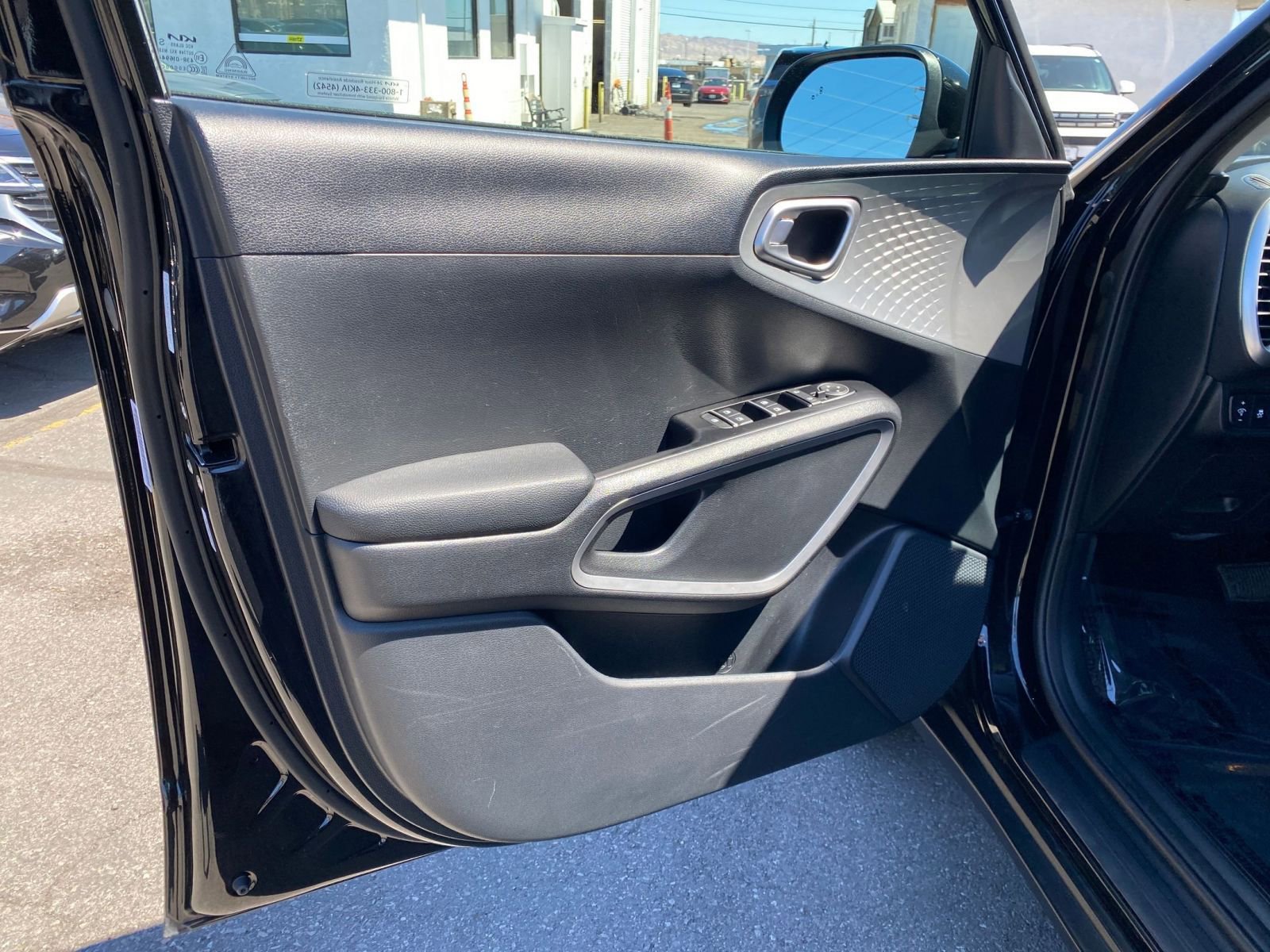 Thumbnail: 2025 Kia Soul - 18