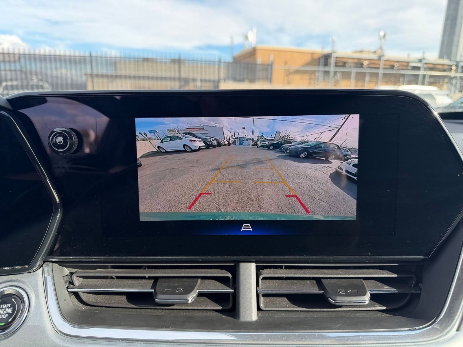 Thumbnail: 2025 Chevrolet Trax - 17