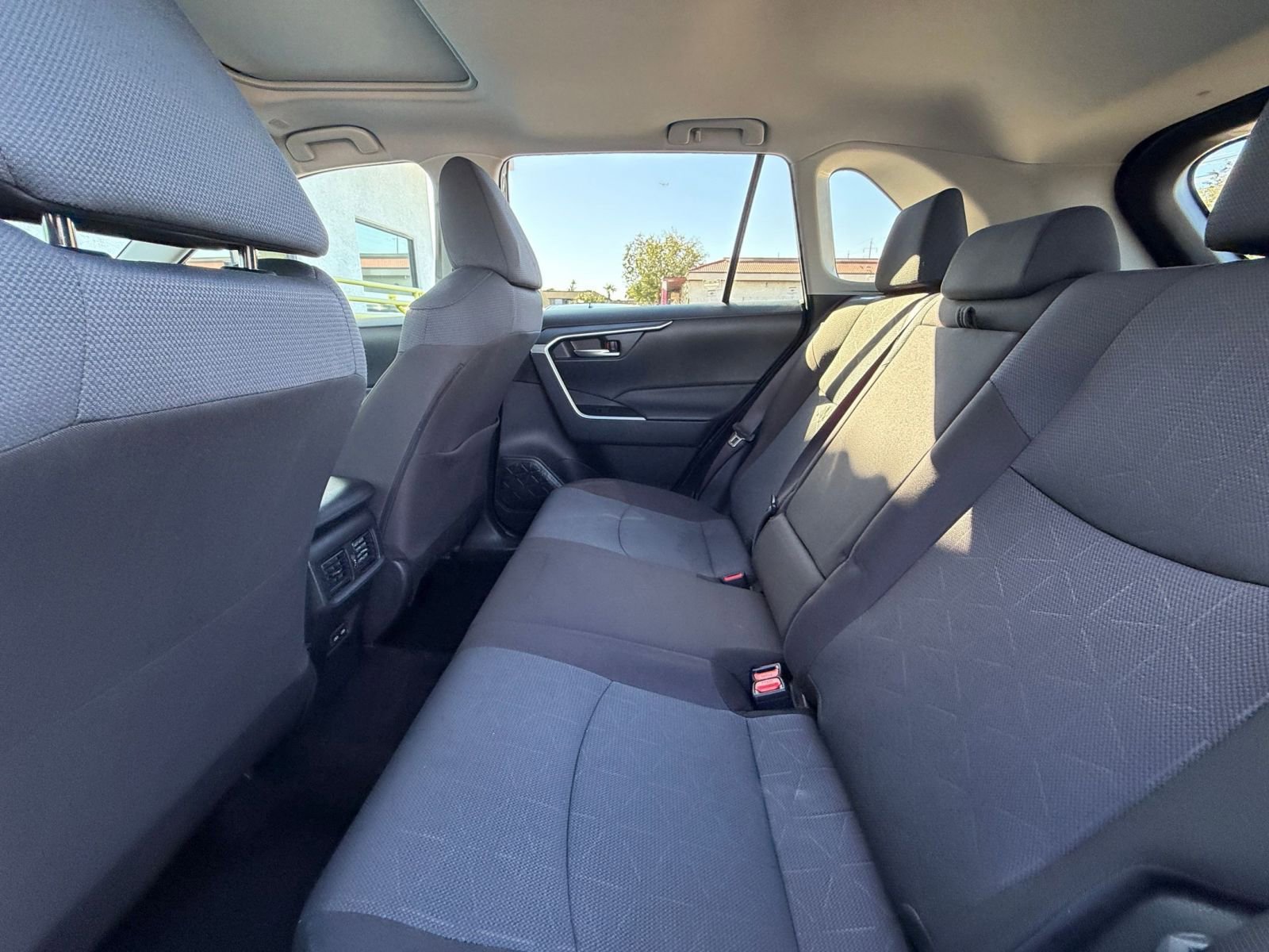 Thumbnail: 2025 Toyota RAV4 - 23