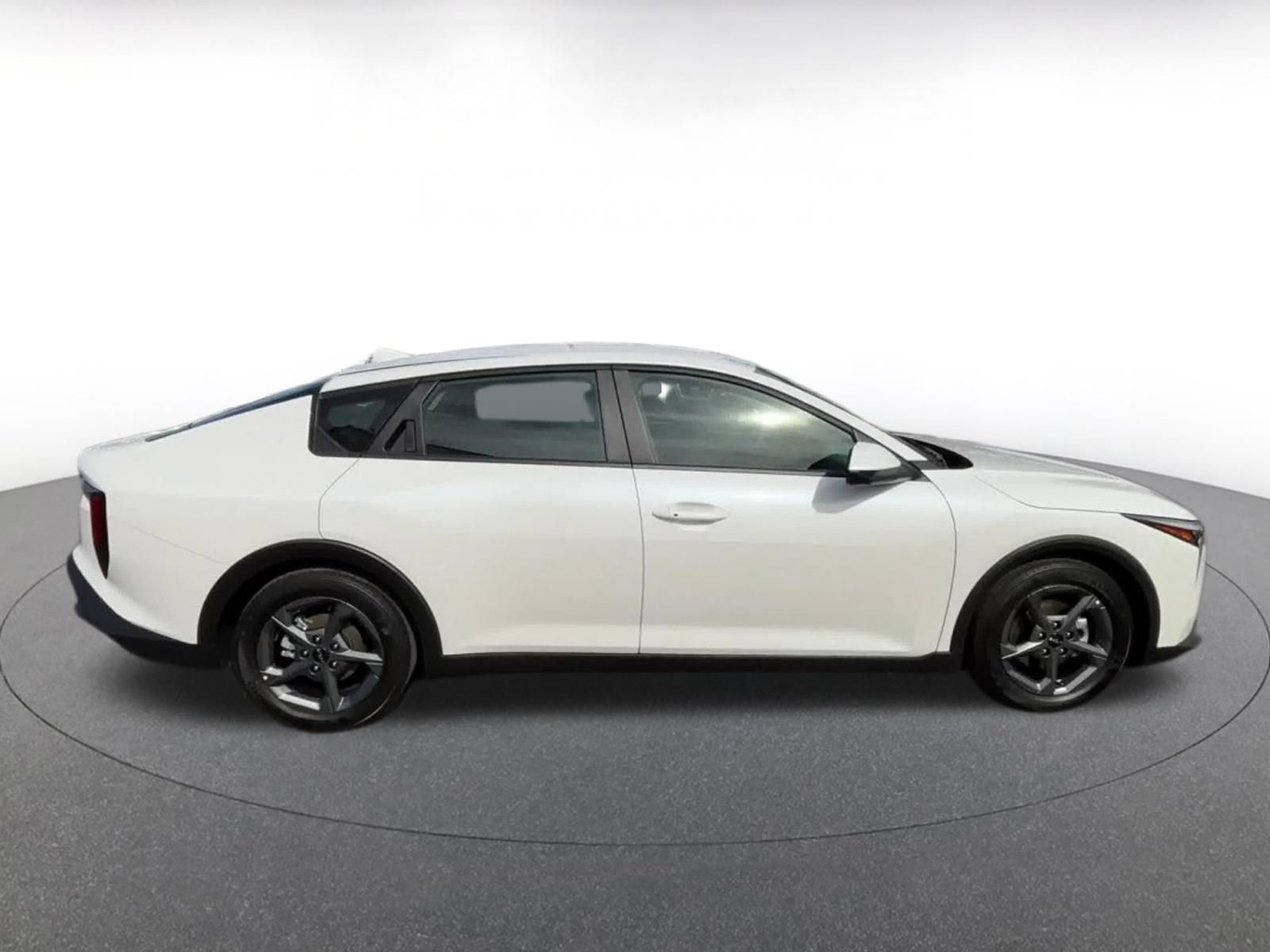 Thumbnail: 2025 Kia K4 - 16