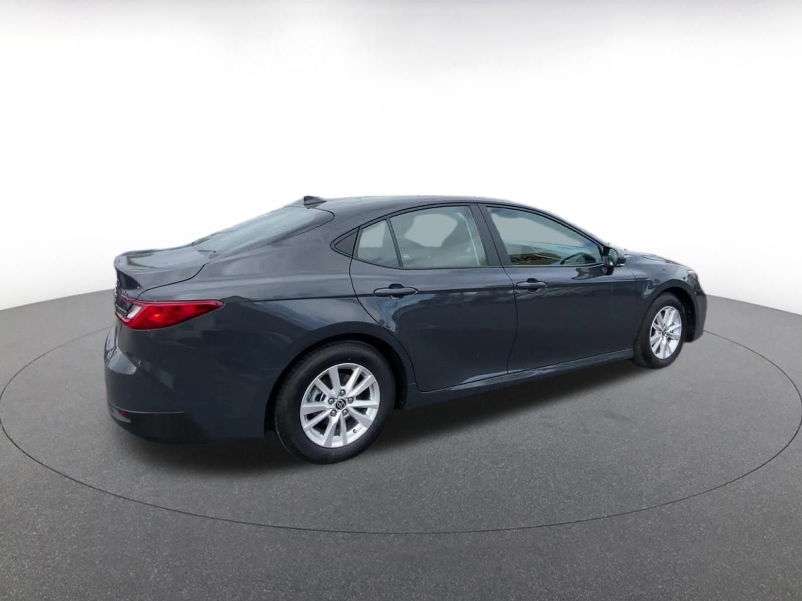 Thumbnail: 2025 Toyota Camry - 15