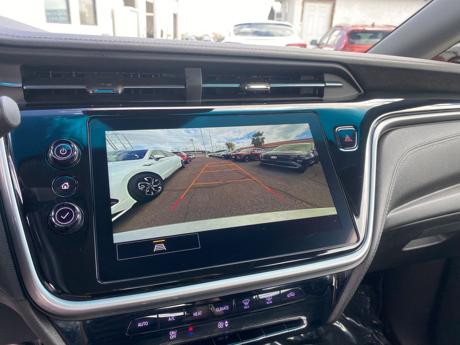 Thumbnail: 2023 Chevrolet Bolt EV - 17