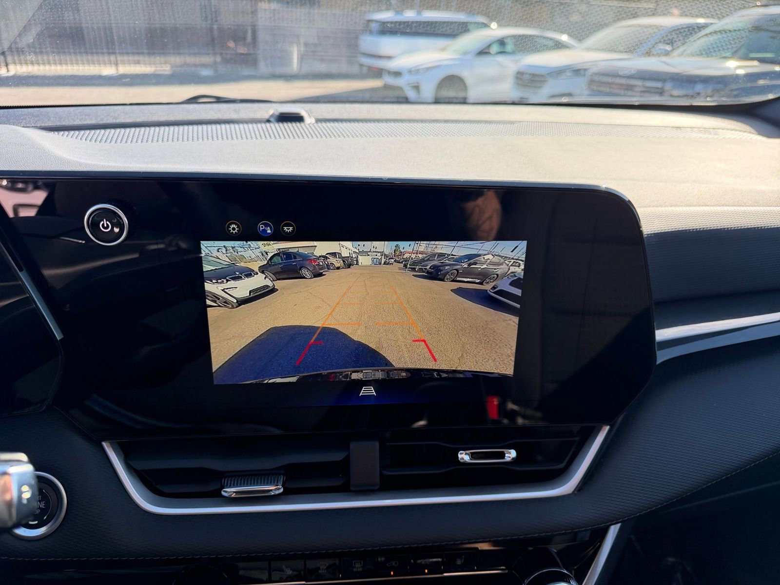 Thumbnail: 2025 Chevrolet Equinox - 23