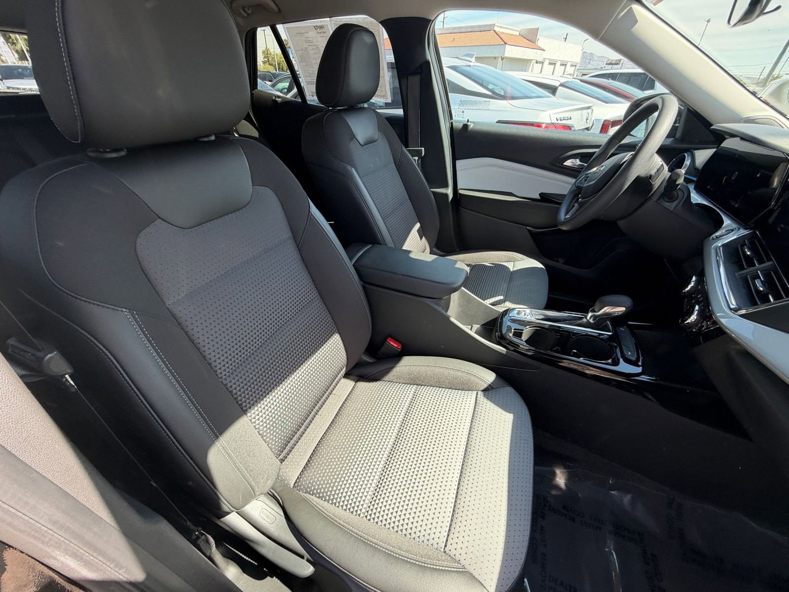 Thumbnail: 2025 Chevrolet Trax - 35