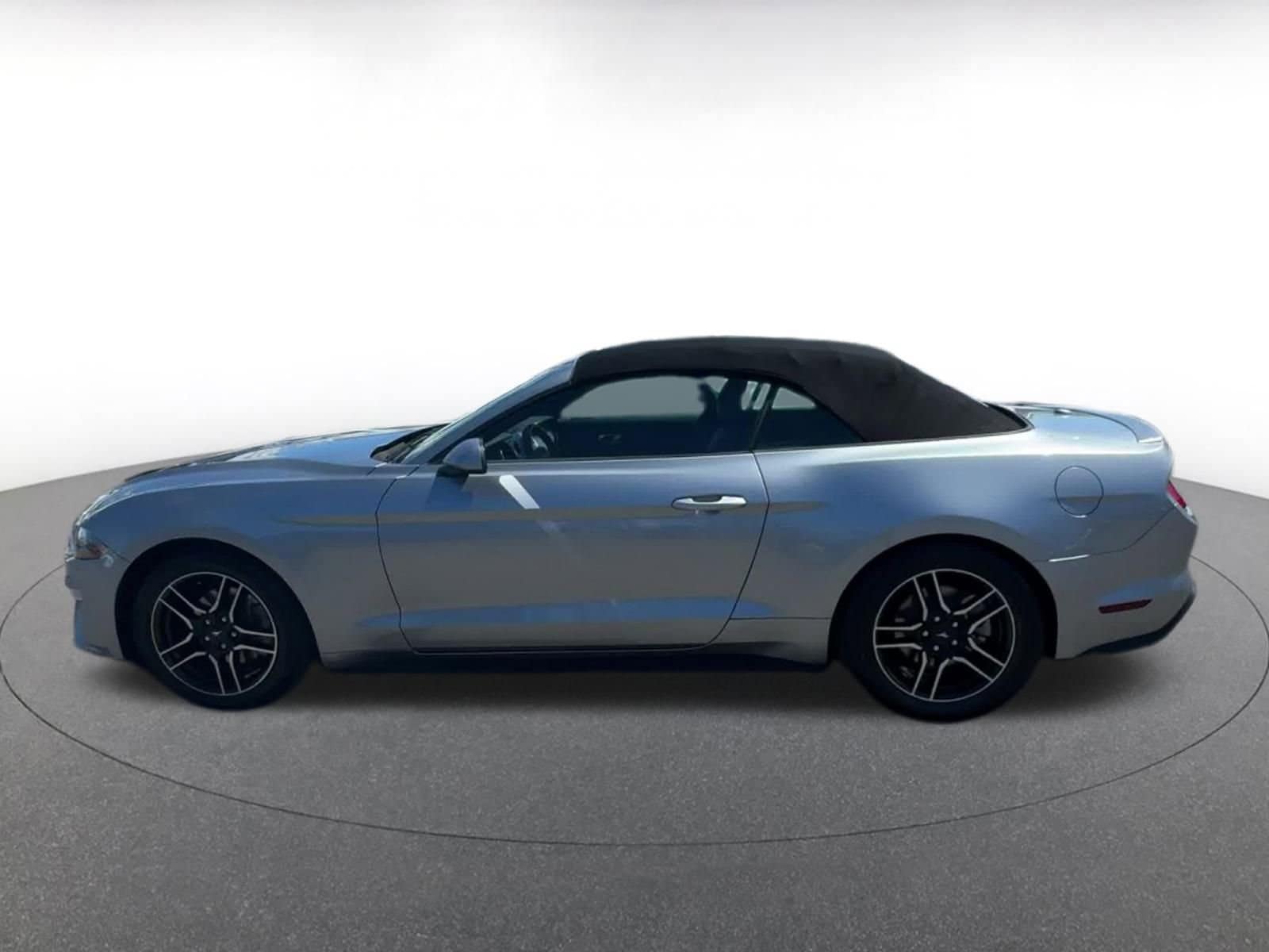 Thumbnail: 2023 Ford Mustang - 9