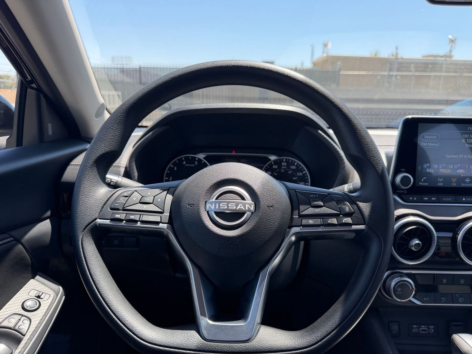 Thumbnail: 2025 Nissan Sentra - 32