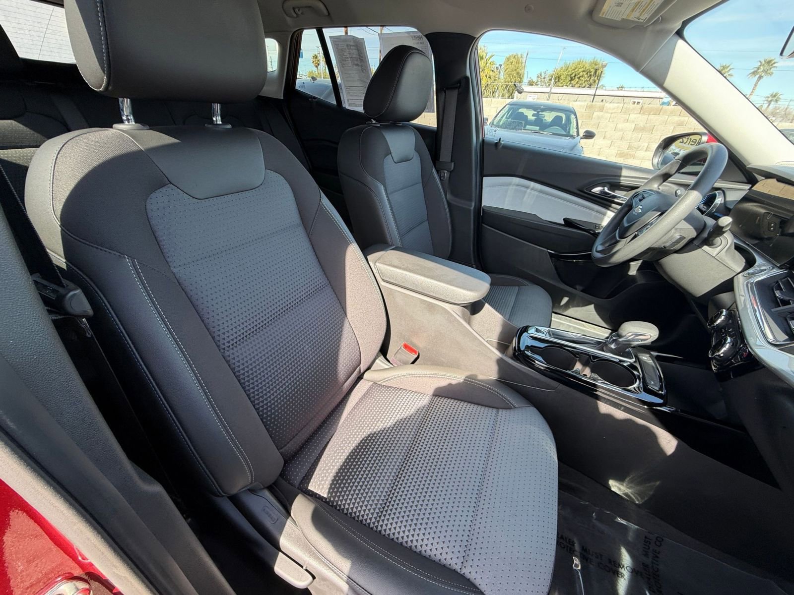 Thumbnail: 2025 Chevrolet Trax - 35